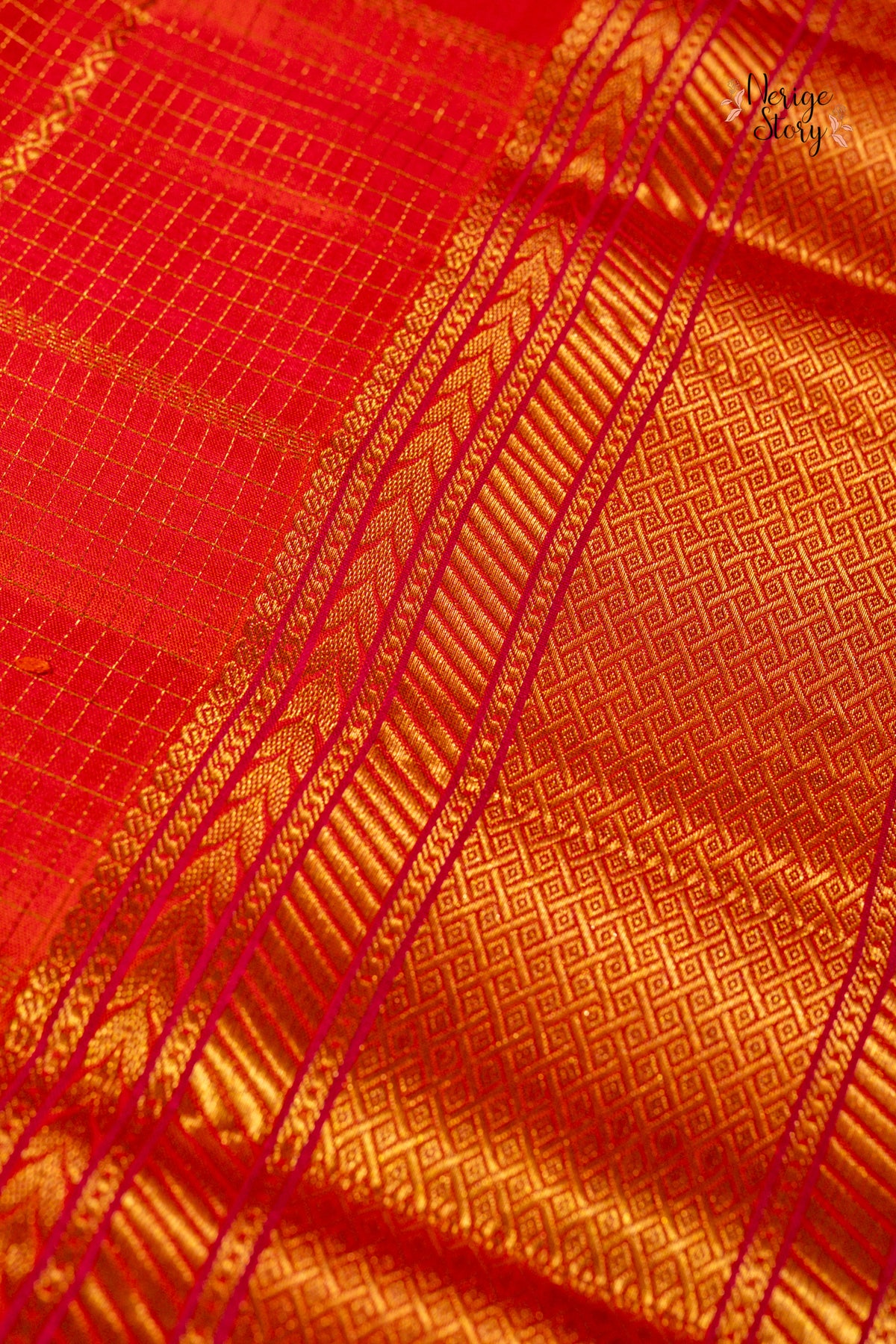 HARINI (హరిణి)
