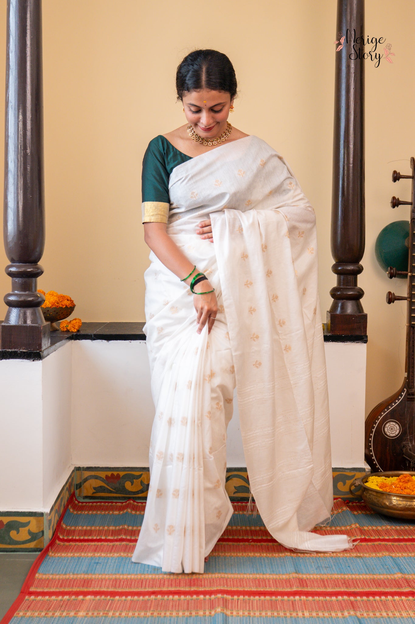 ONAPOOVU (ഓണപൂവ്)