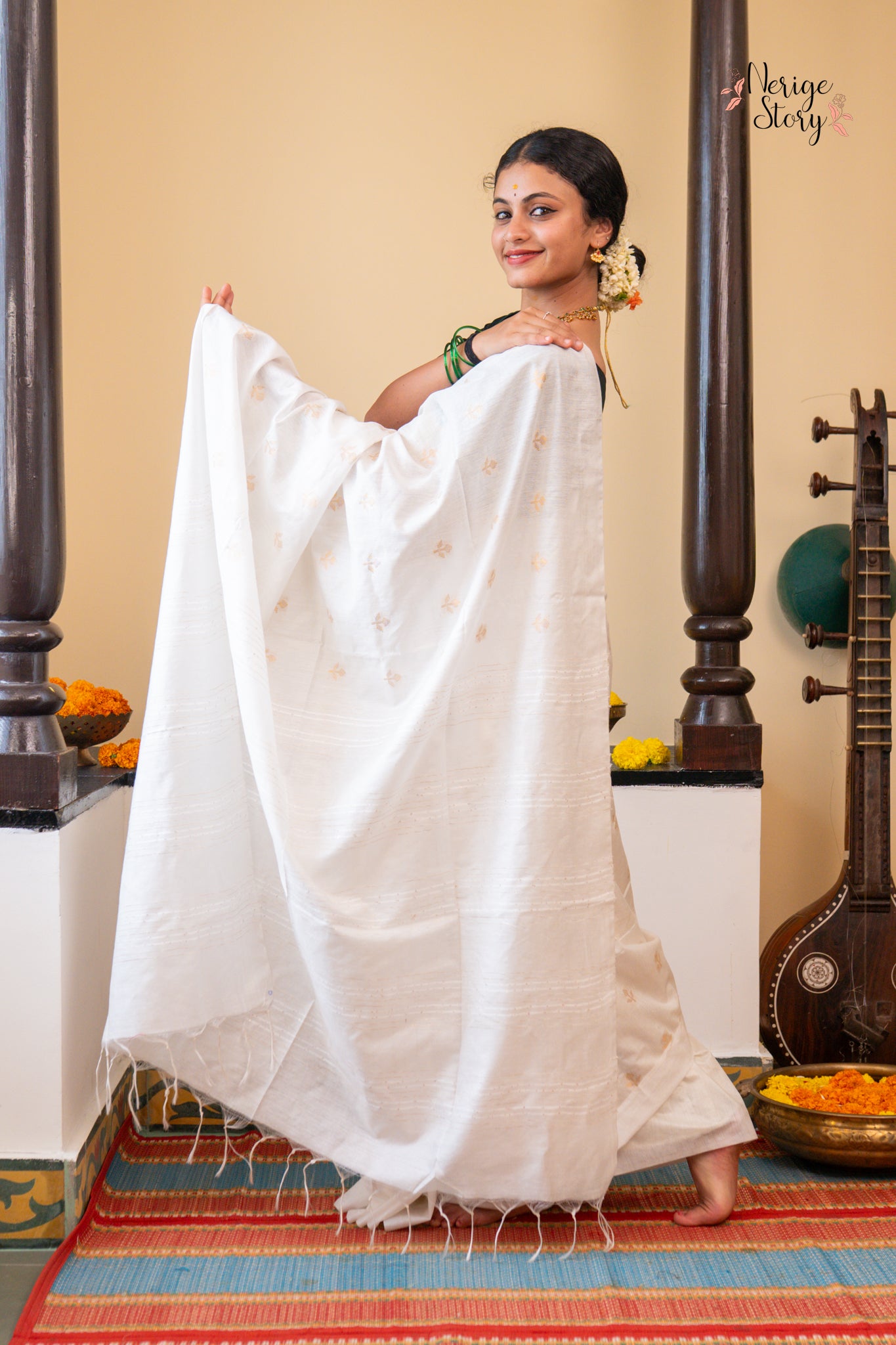 ONAPOOVU (ഓണപൂവ്)