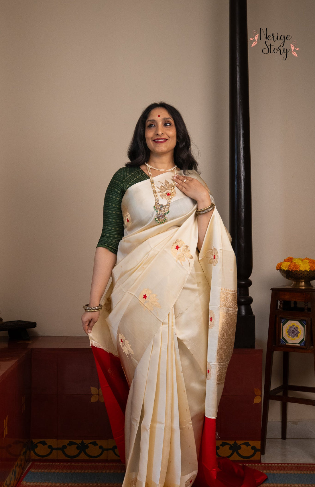 JYOTHIRMOYI (ज्योतिर्मोयी)