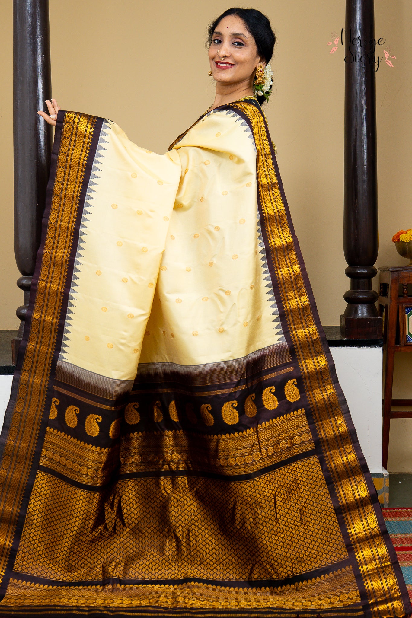 ARULMAYI (అరుళ్మయి)