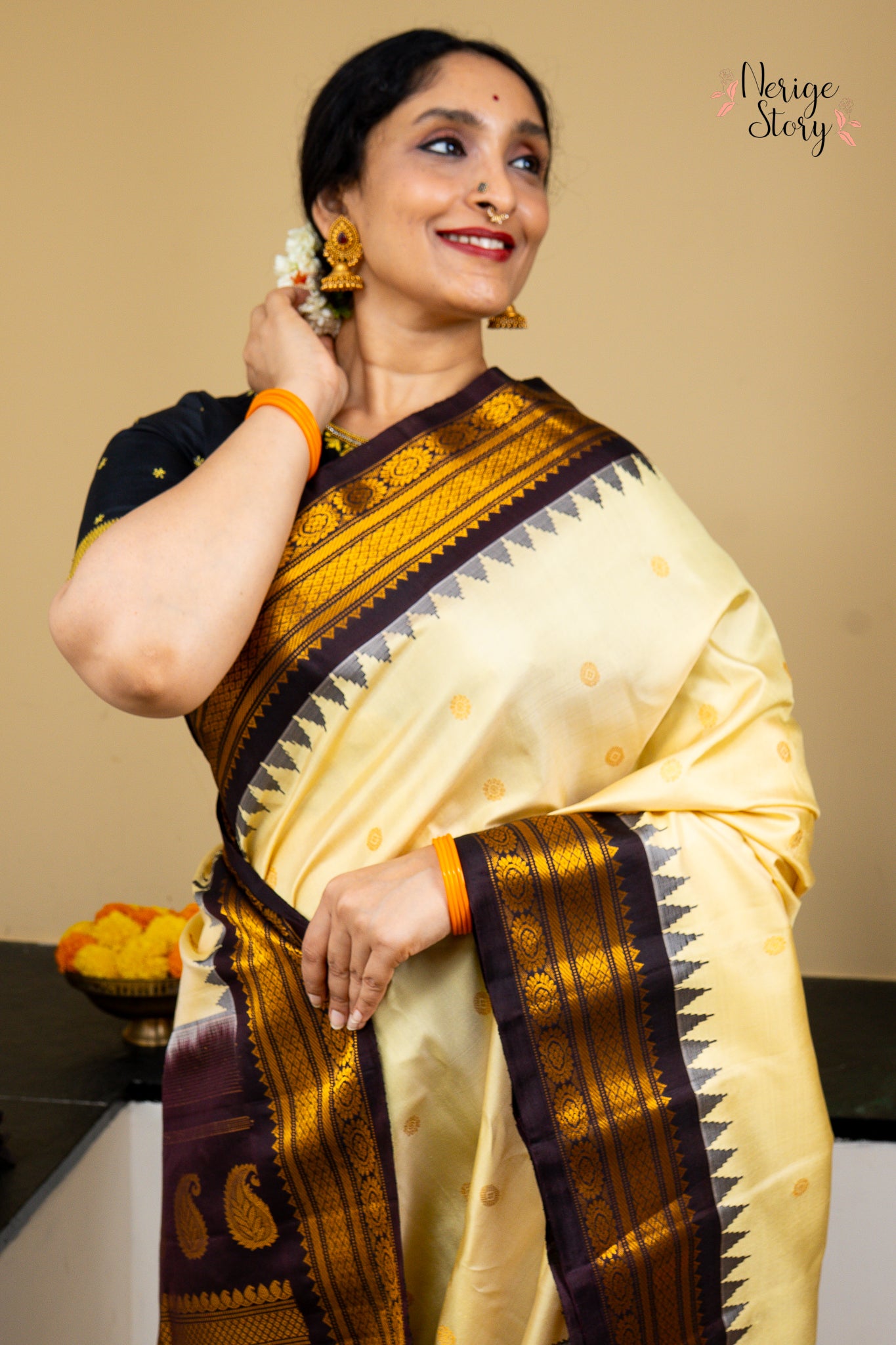 ARULMAYI (అరుళ్మయి)