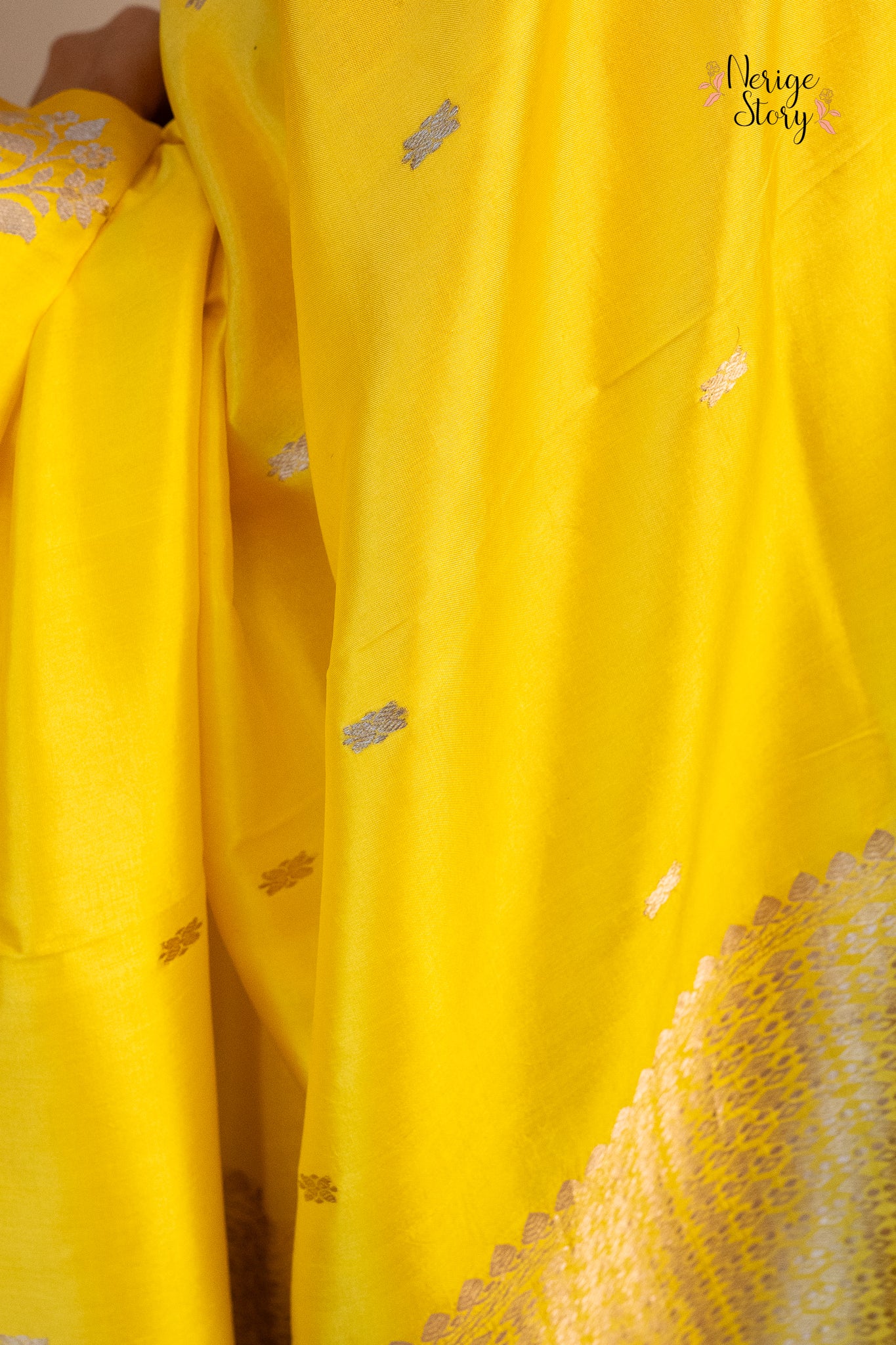 SAROJAVALLI (सरोजवल्ली)