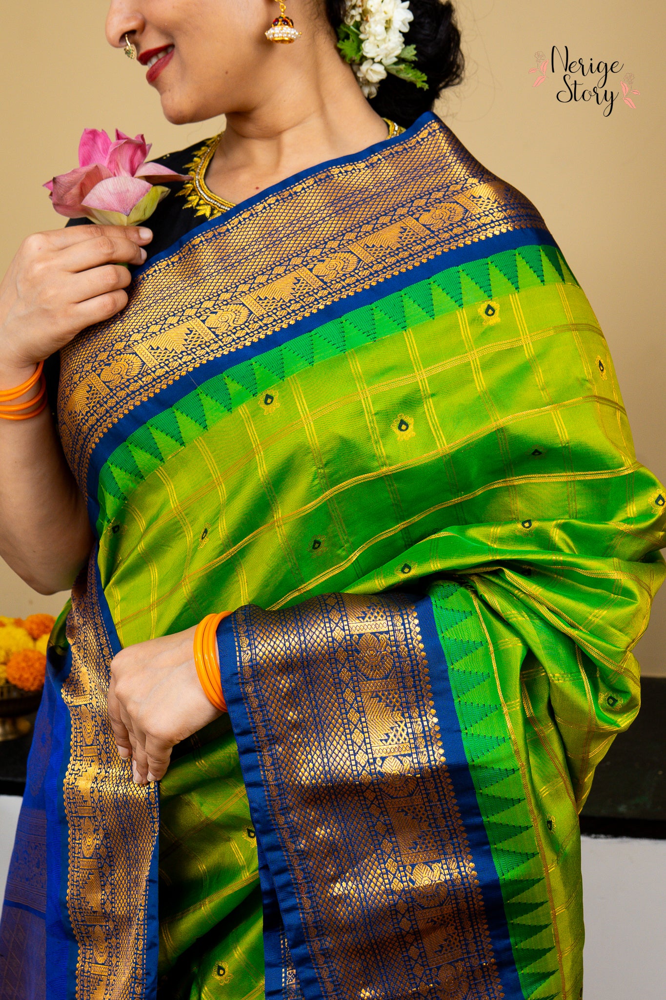KOMALANGI (కోమలాంగి)
