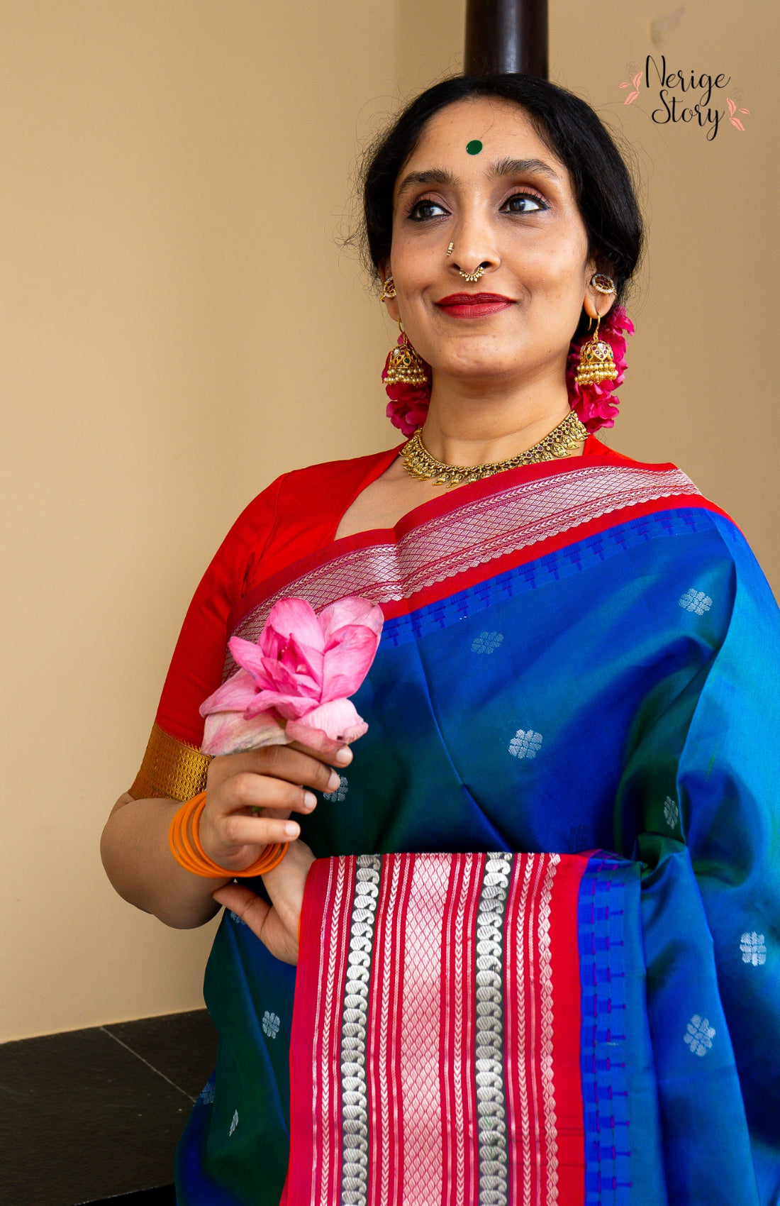 INAAYA (ఇనాయా)