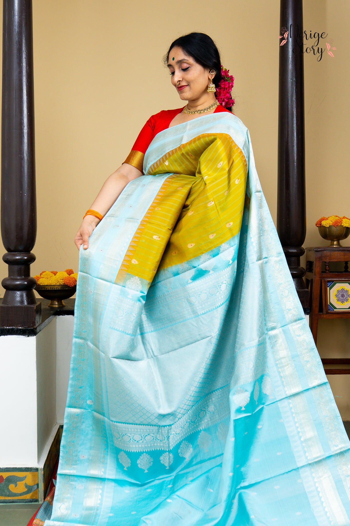 LAKSHMI SWARUPINI (లక్ష్మీ స్వరూపిణి)