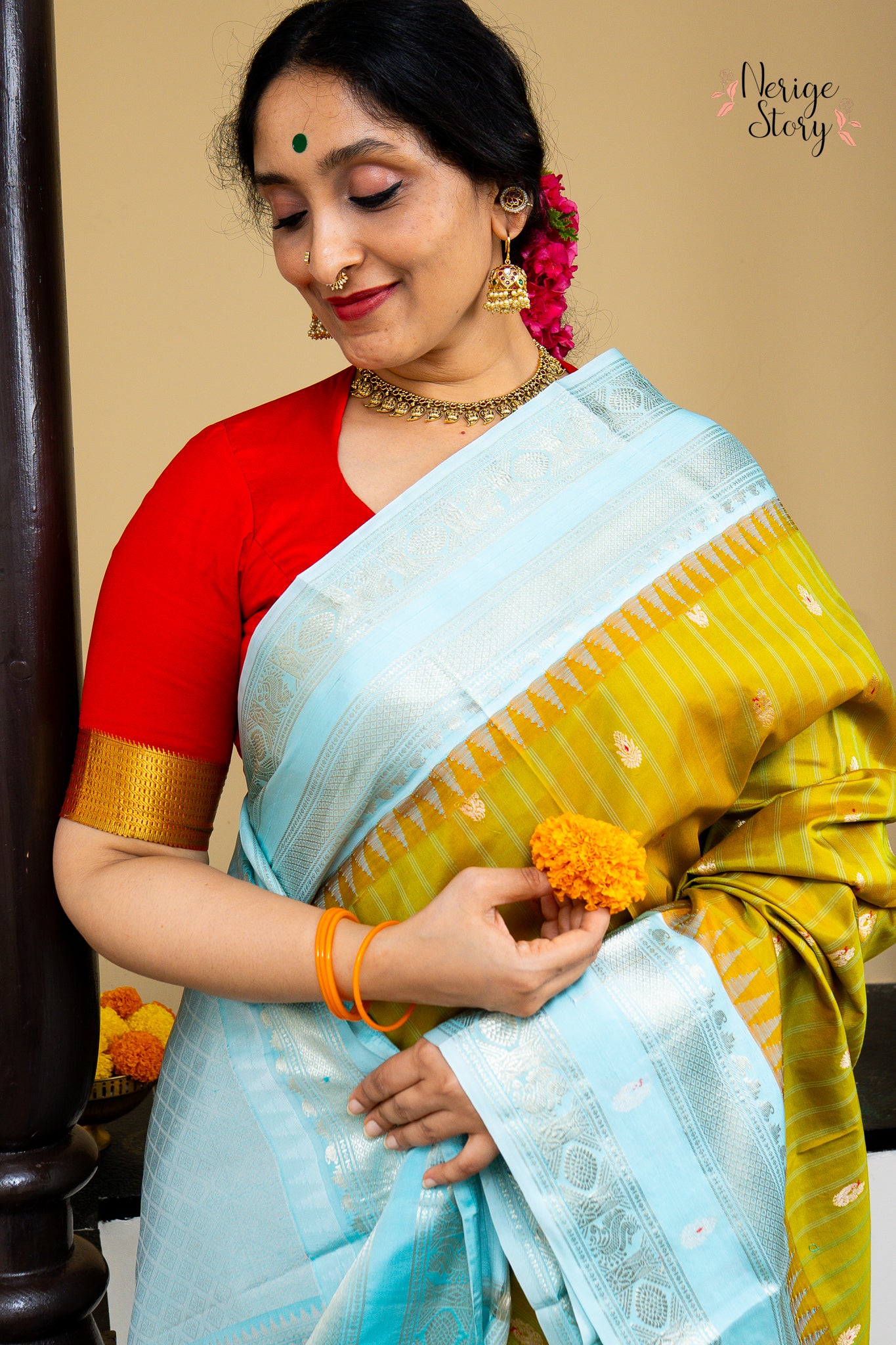 LAKSHMI SWARUPINI (లక్ష్మీ స్వరూపిణి)