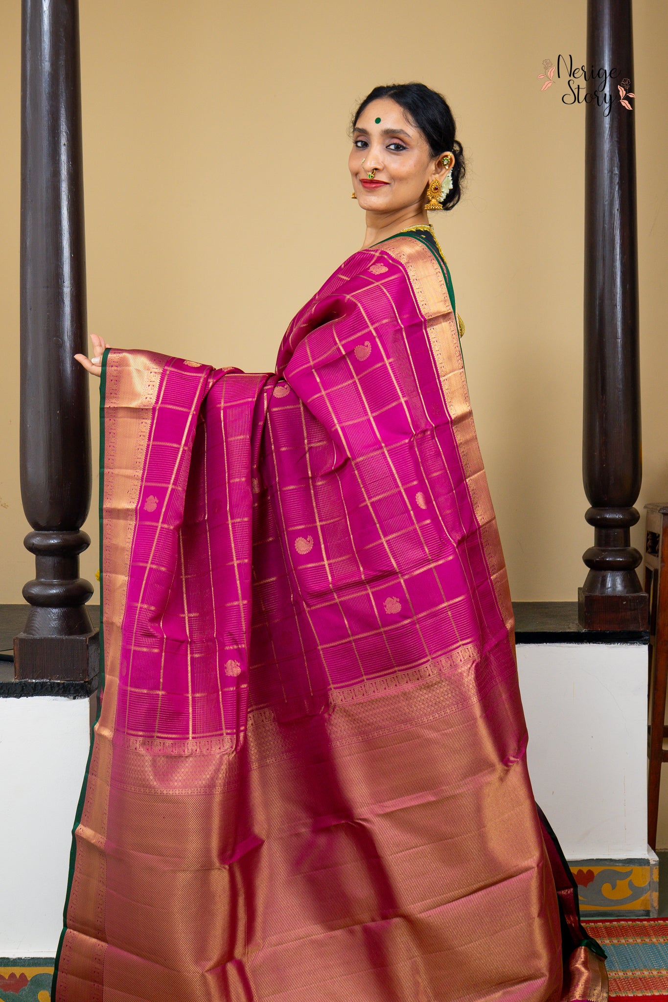 KANTHA (కంఠ)