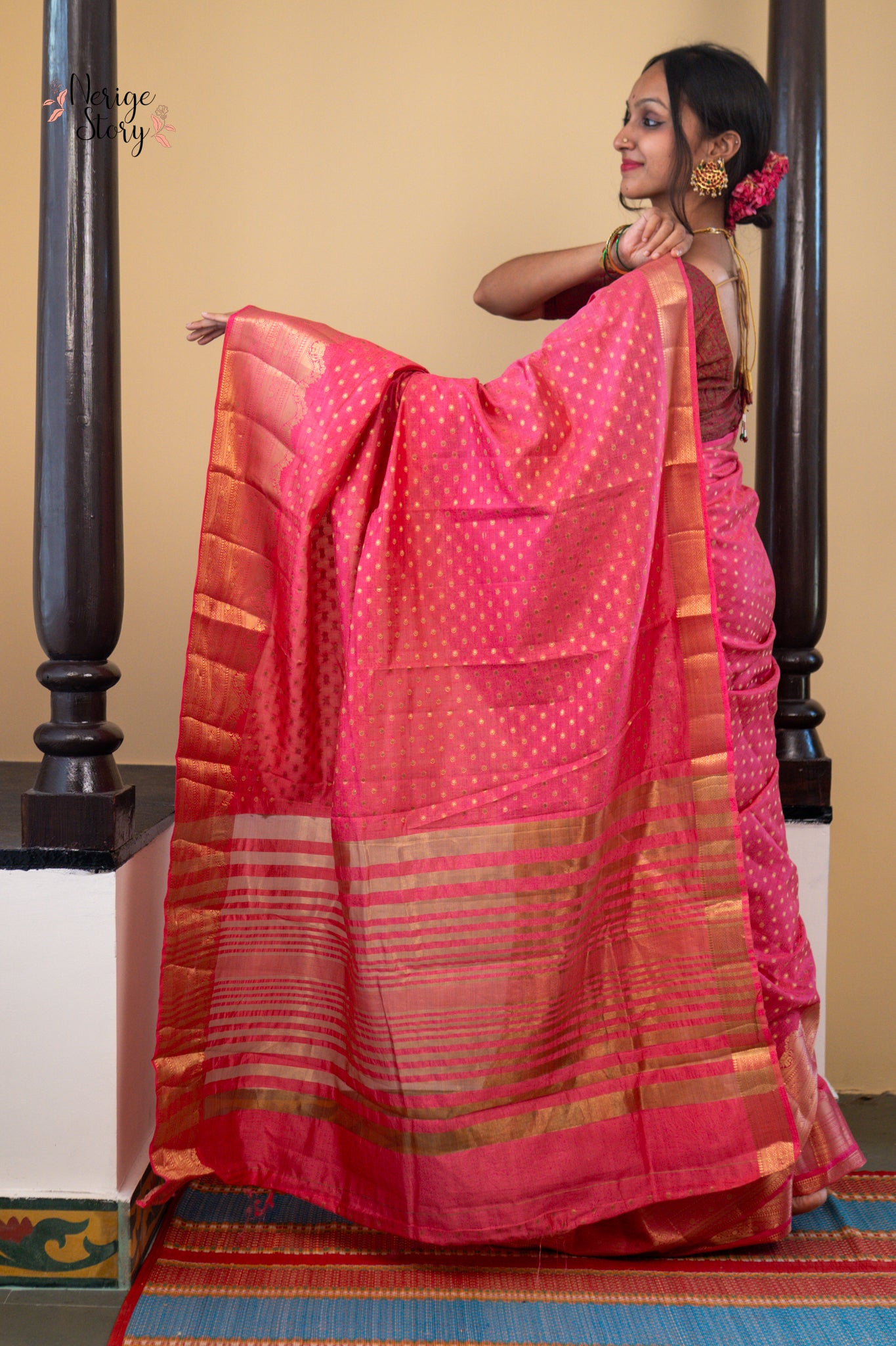 MRINALI (मृणाली)