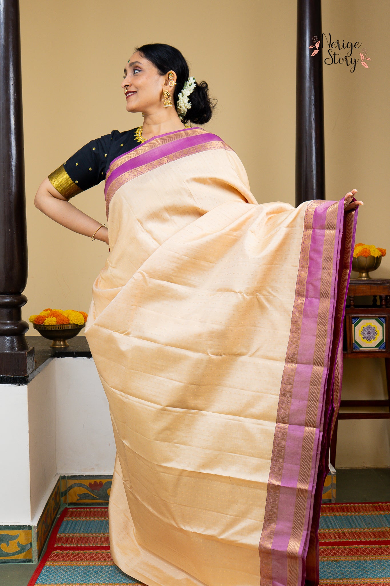 NALINI (నలిని)