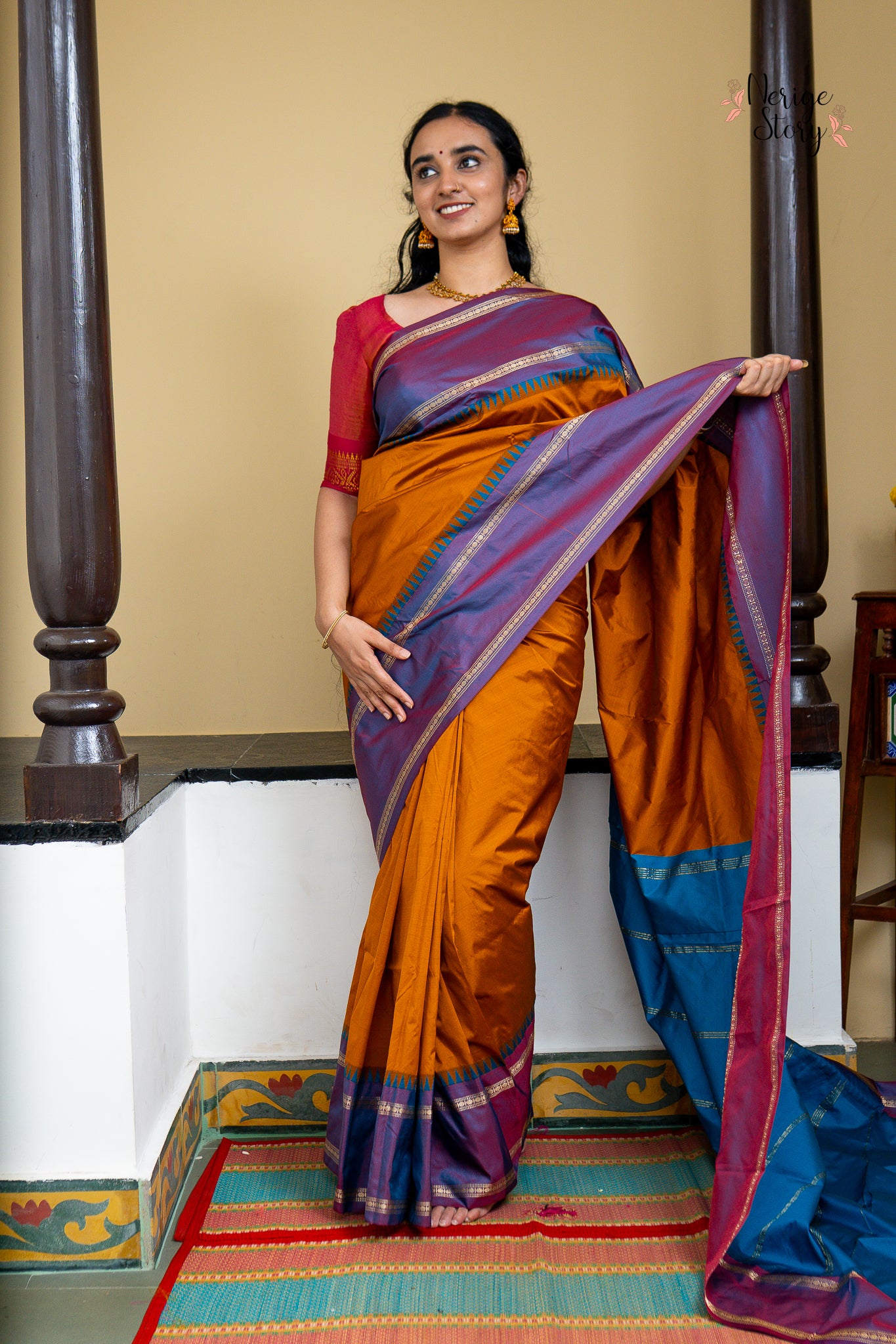 SANTOSHI (ಸಂತೋಷಿ)