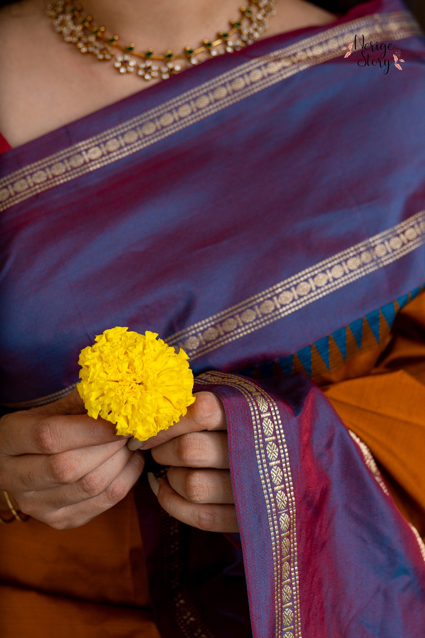 SANTOSHI (ಸಂತೋಷಿ)