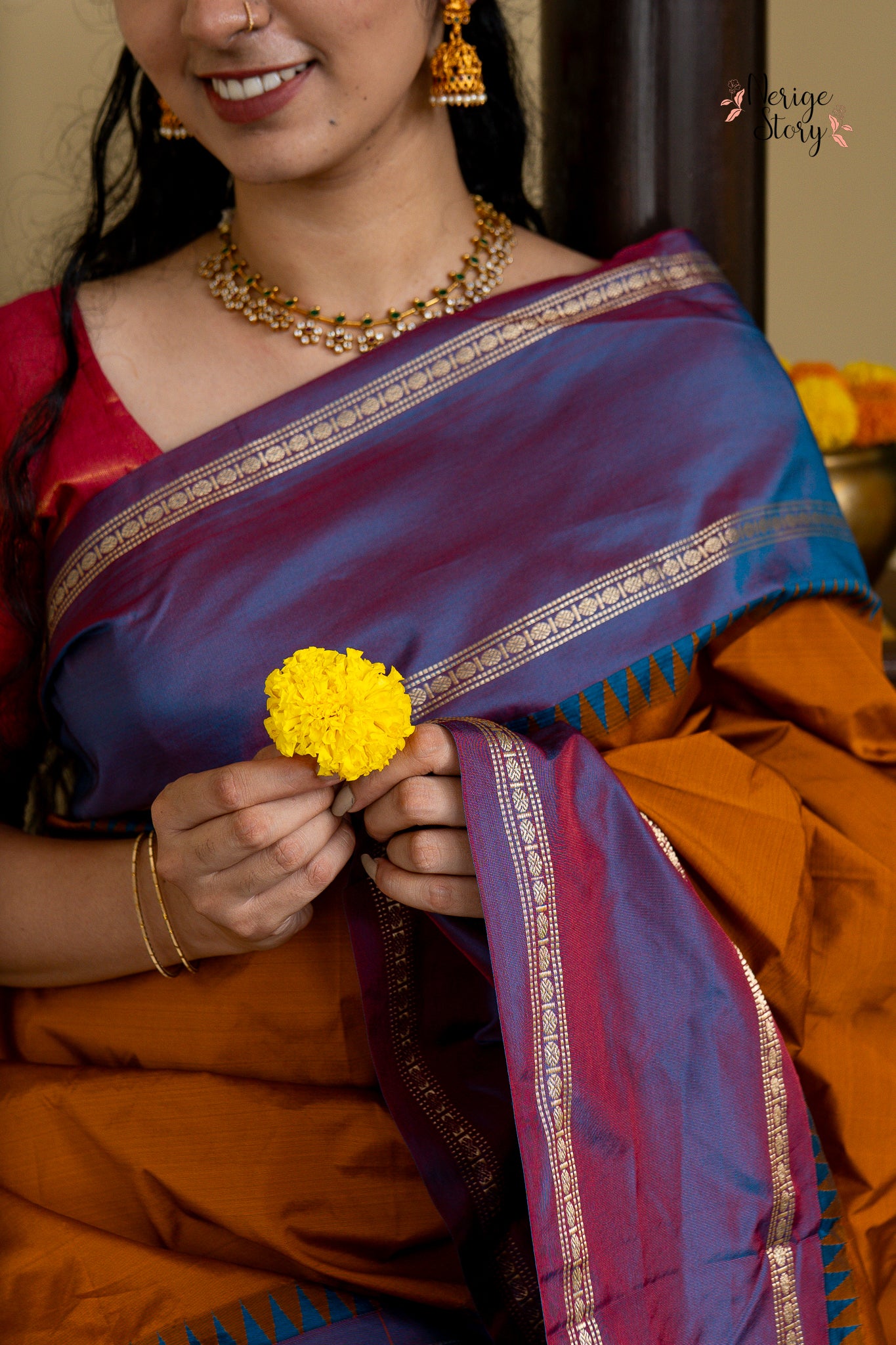 SANTOSHI (ಸಂತೋಷಿ)