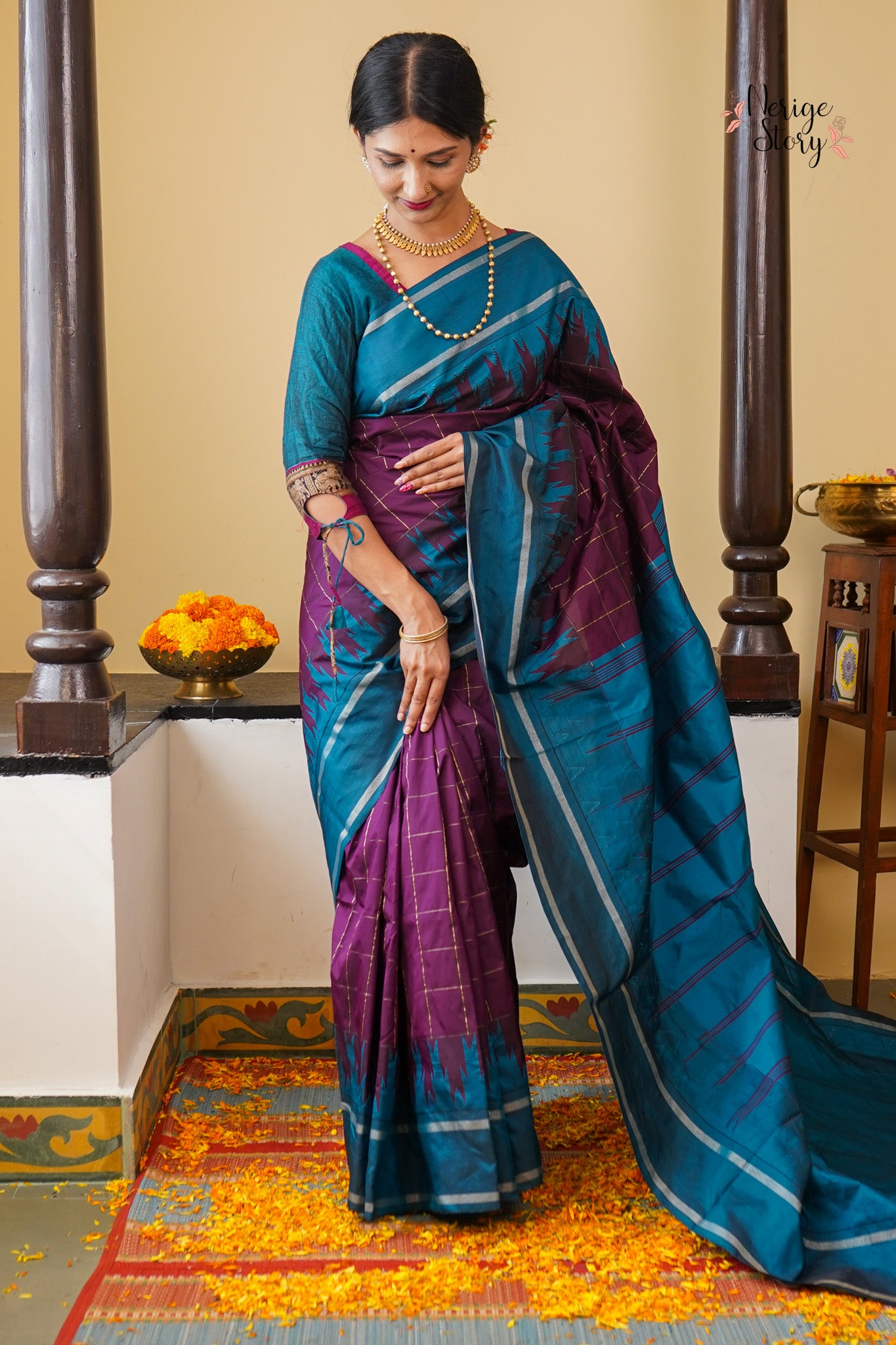 AARTI (ಆರತಿ)