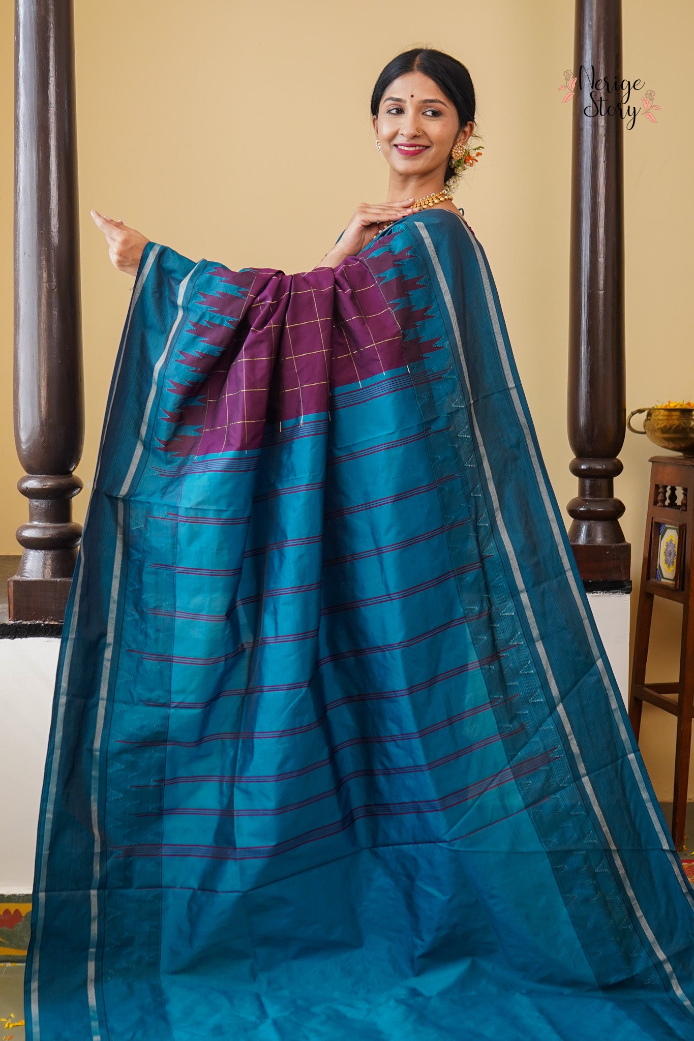 AARTI (ಆರತಿ)