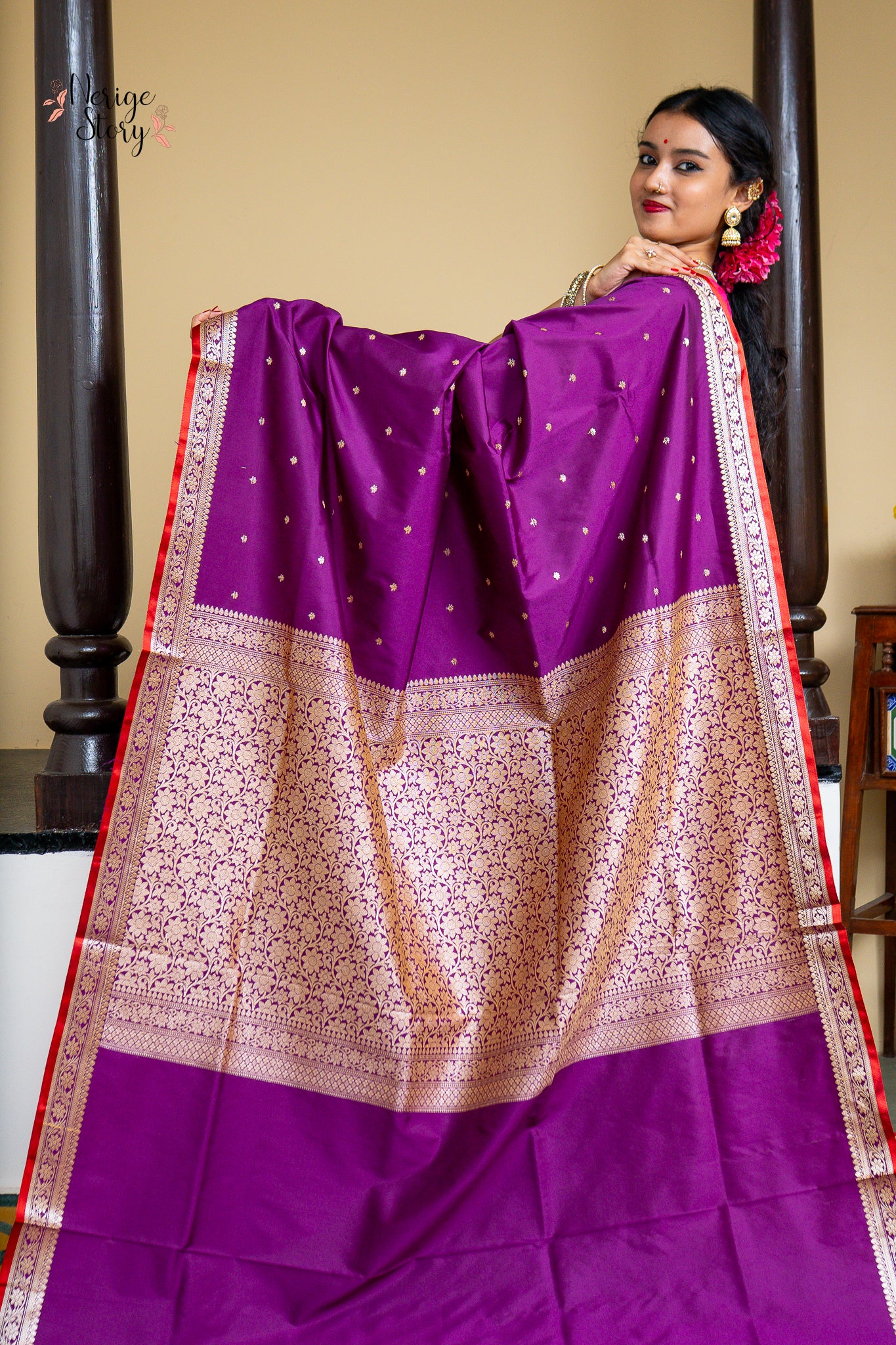 ZARINAA (ज़रीना)