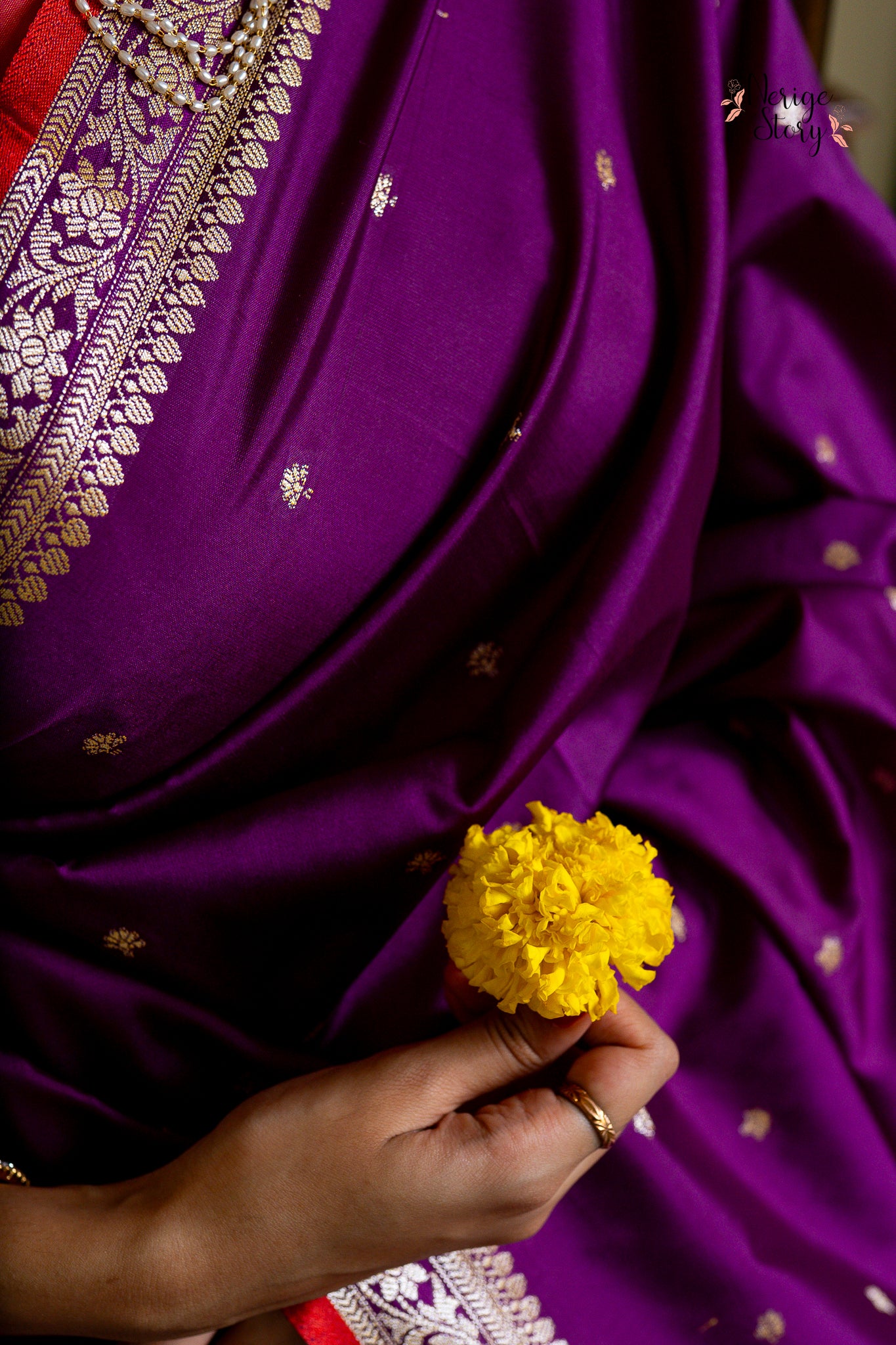 ZARINAA (ज़रीना)