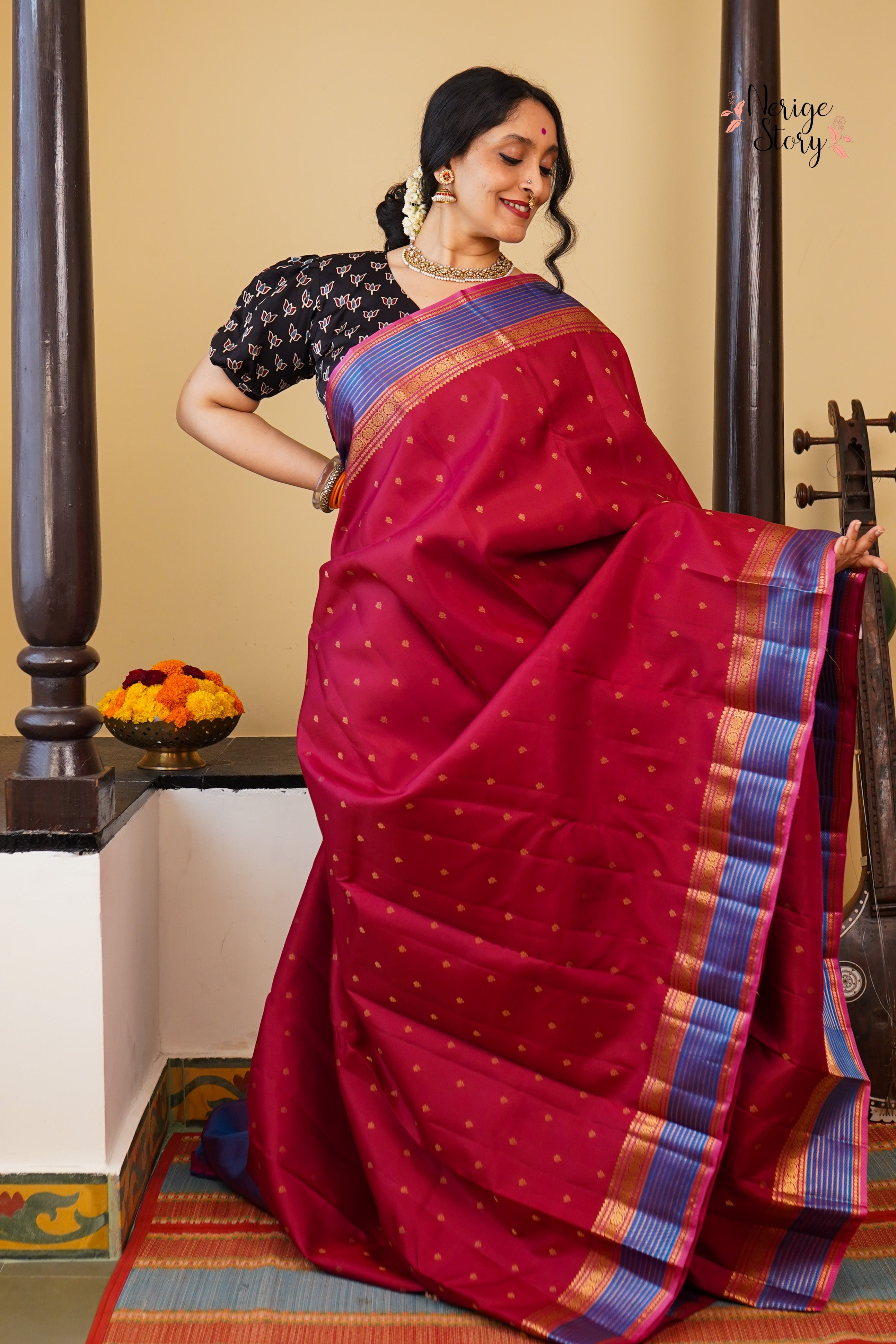 YASHOMALA (யசோமாலா)