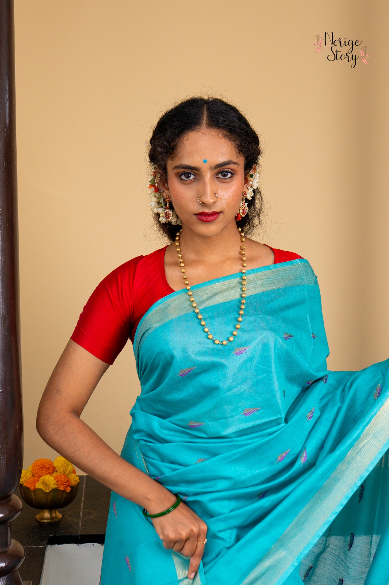 ENAKSHI (एनाक्षी)