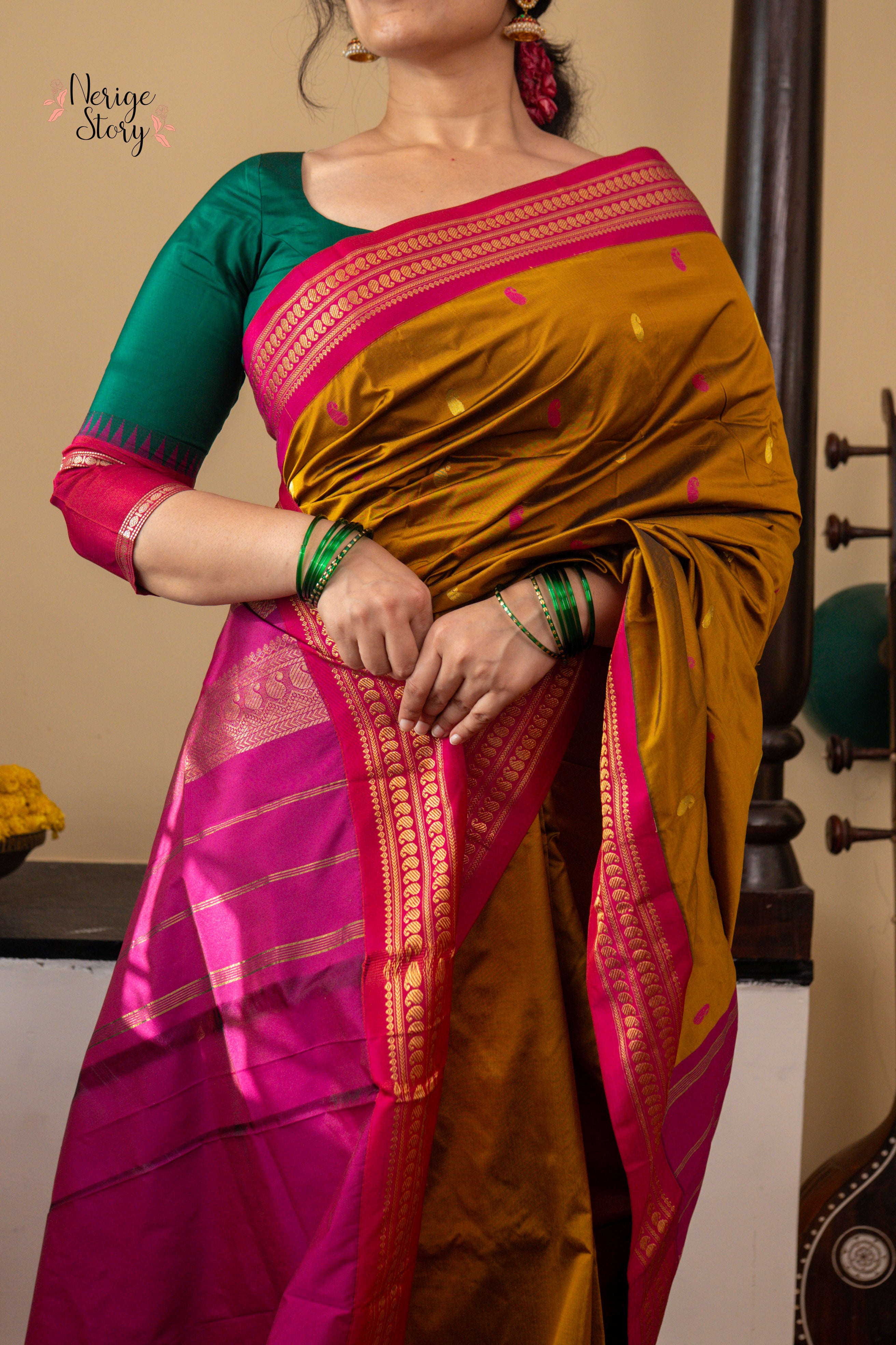 NINAVAHITA (ನಿನವಹಿತಾ)