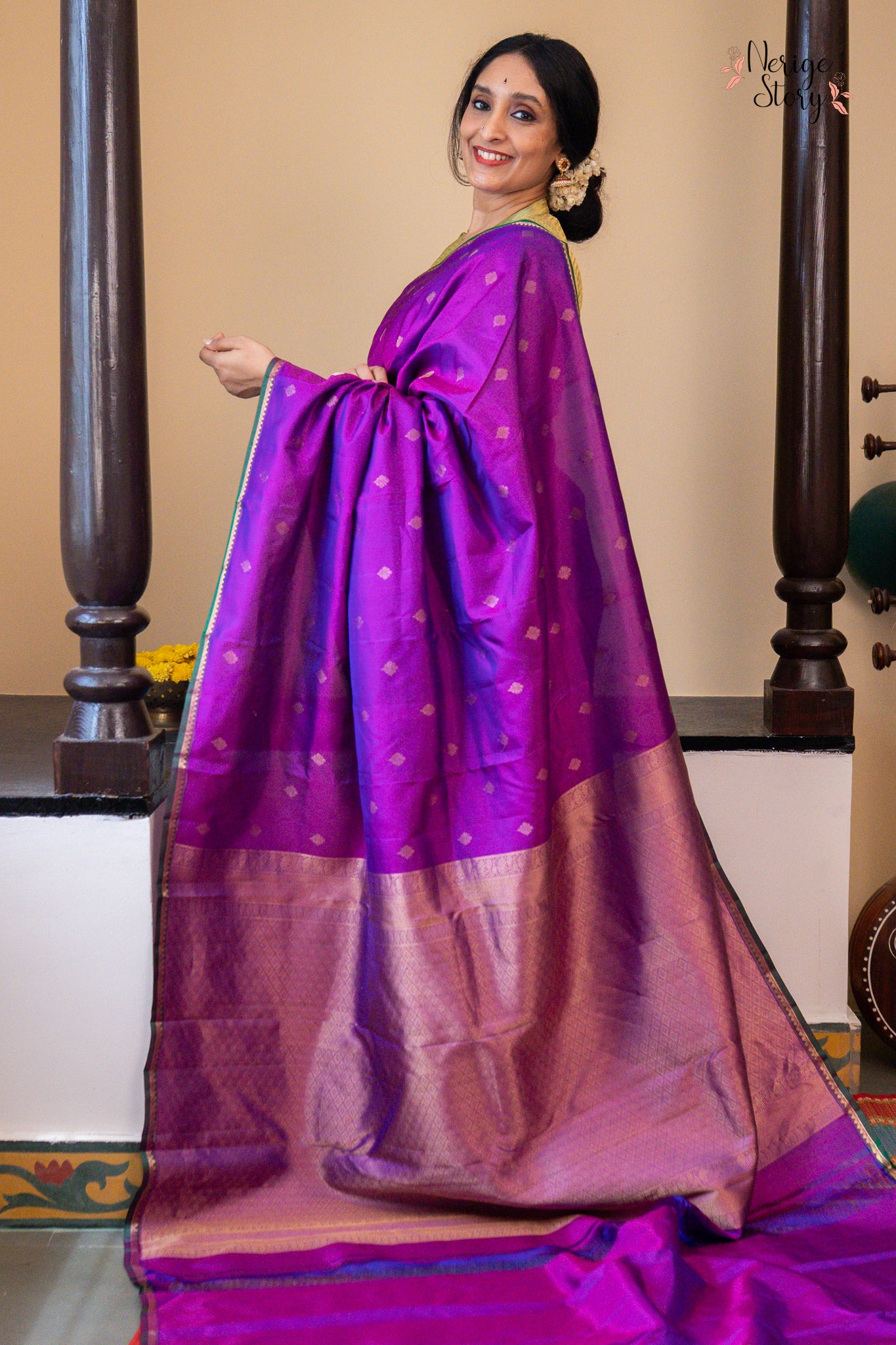MADHAVI (மாதவி)