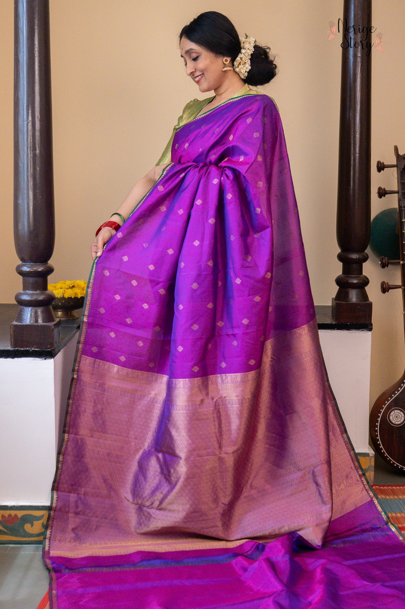 MADHAVI (மாதவி)