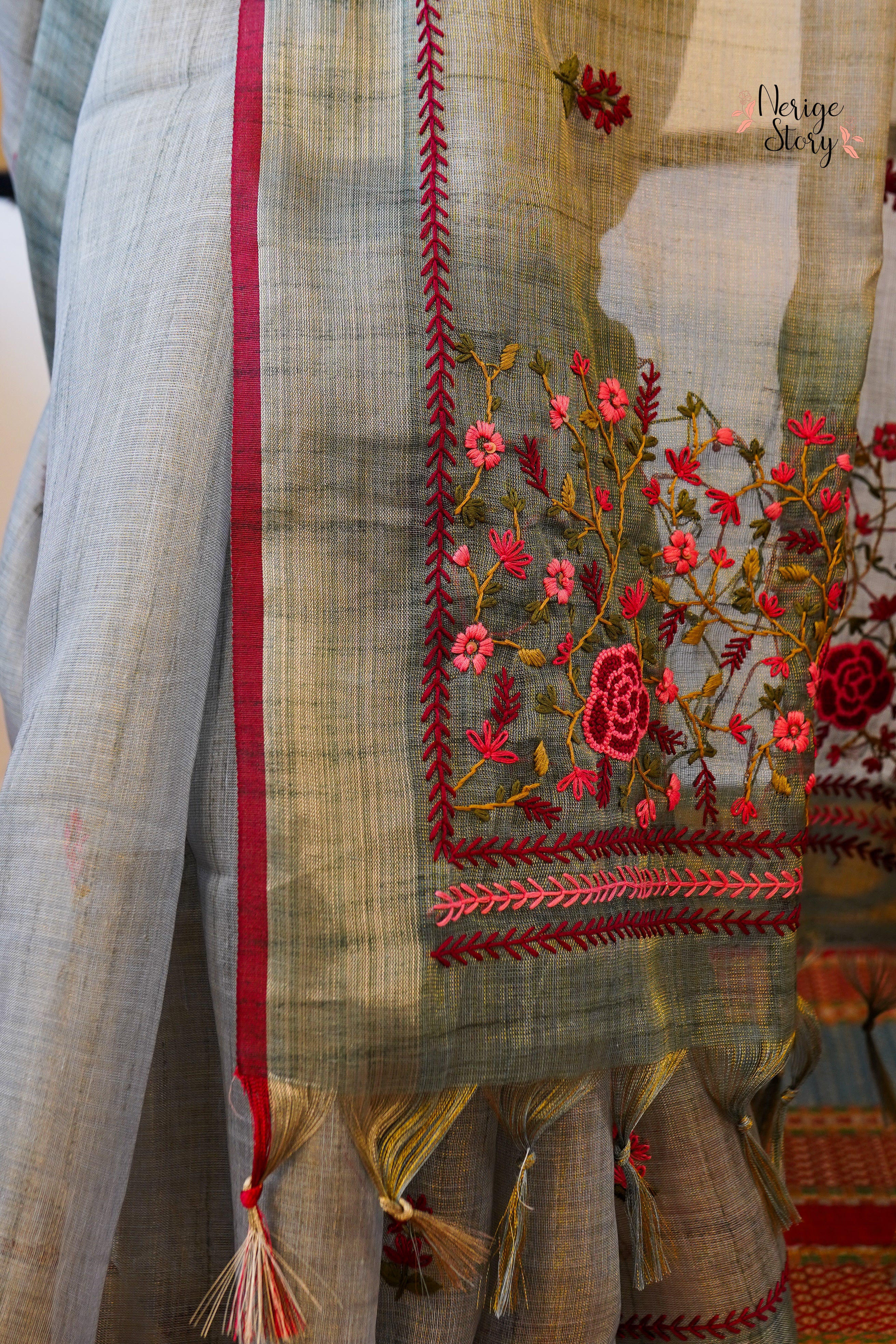 LEENA (लीना)