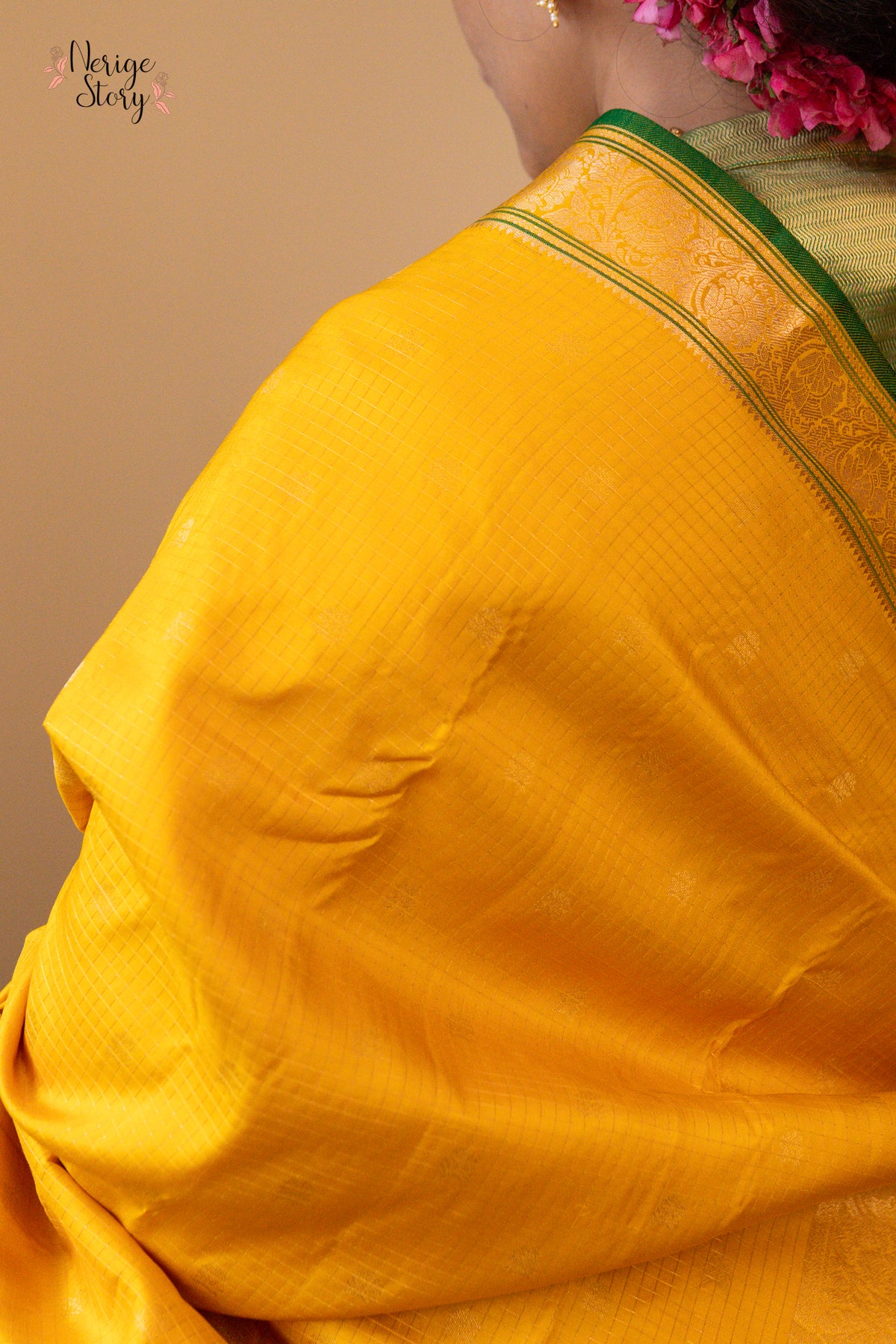 KADAMBINI (கடம்பினி)