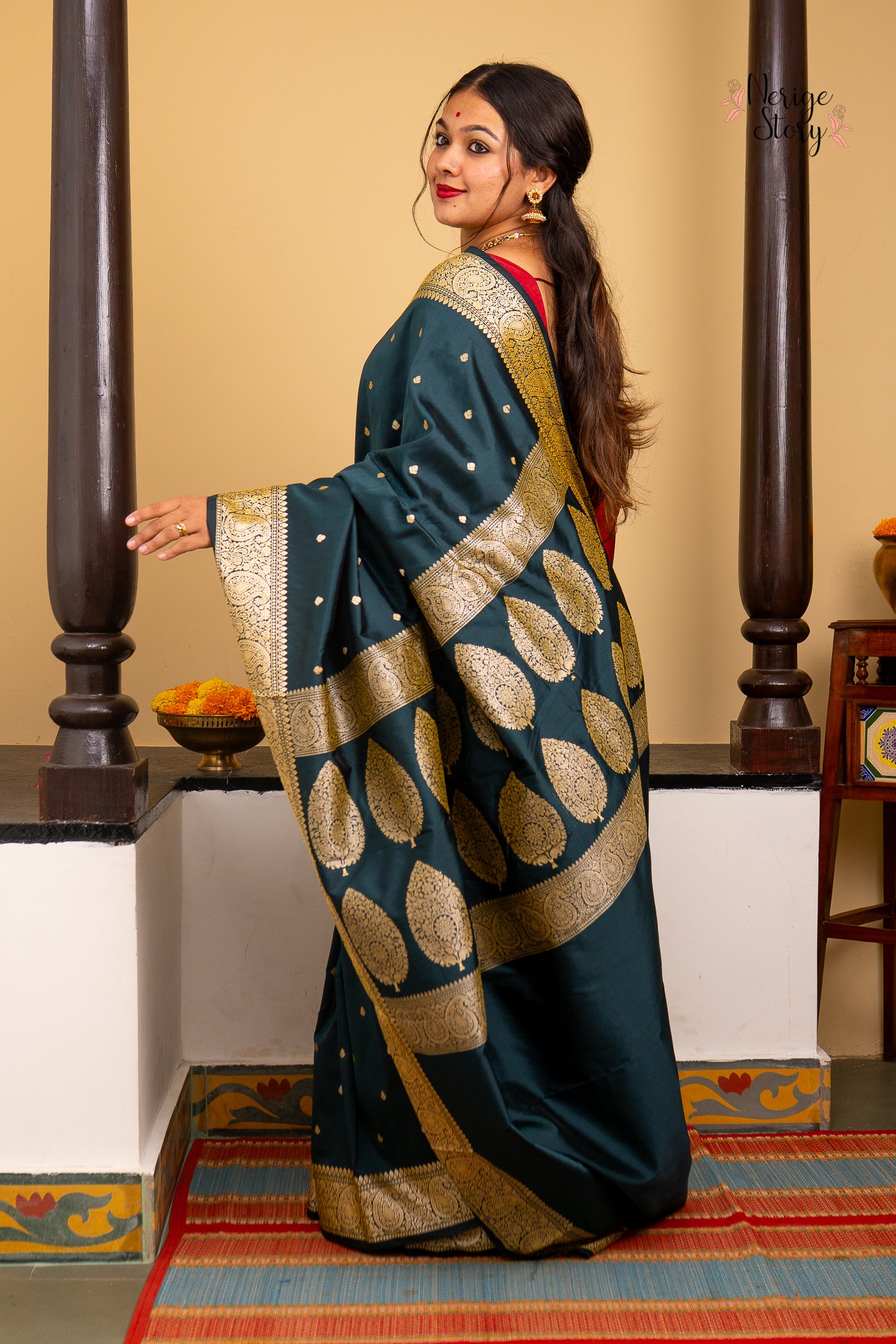 HEMISHA (हेमिषा)