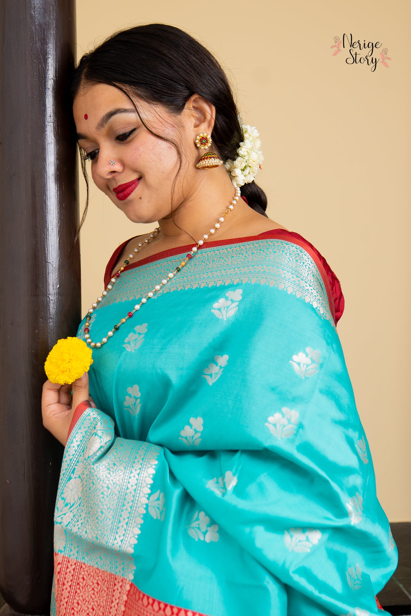 DEVANIKA (देवानिका)