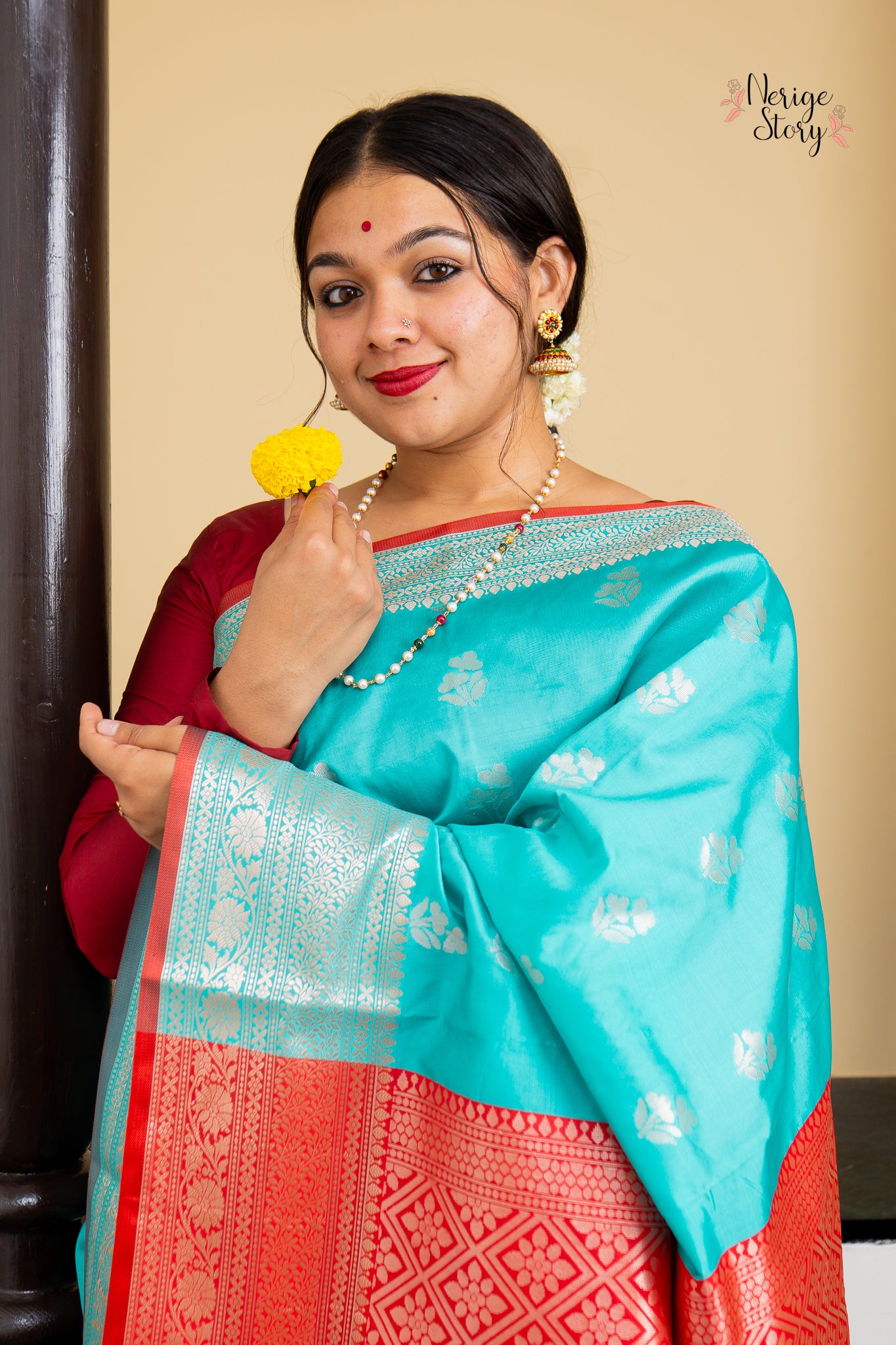 DEVANIKA (देवानिका)