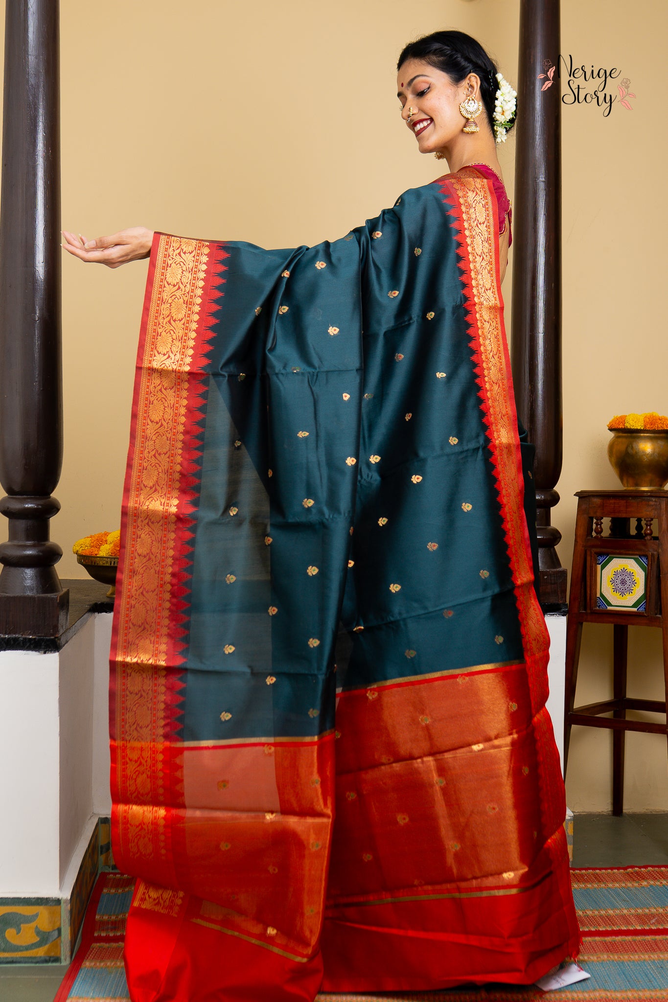 DAKSHITA (दक्षिता)