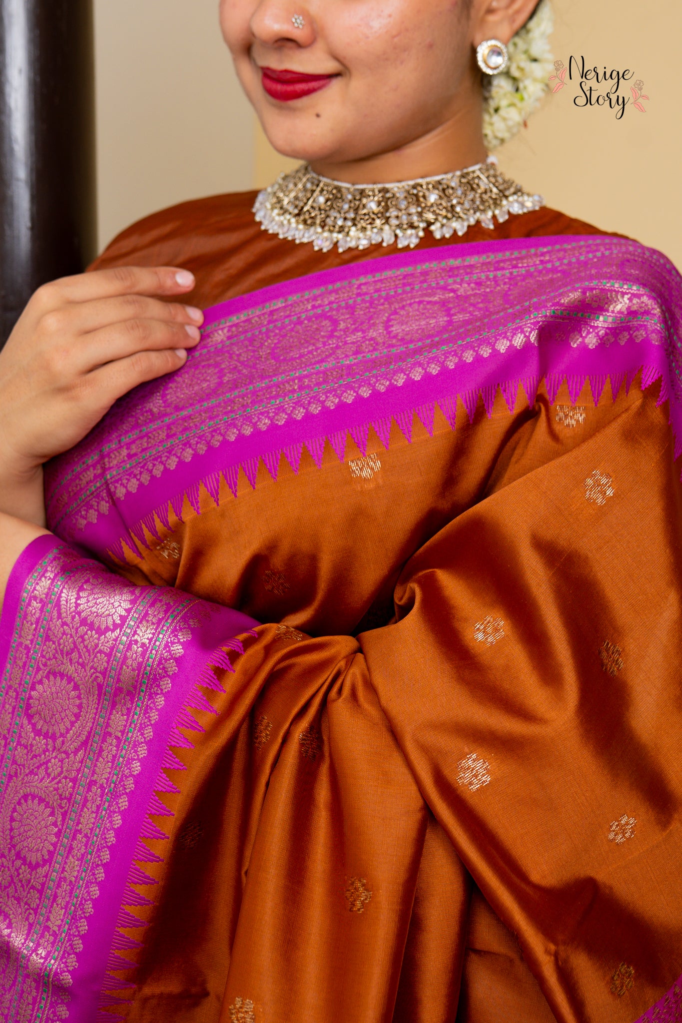 AARNIKA (आर्णिका)