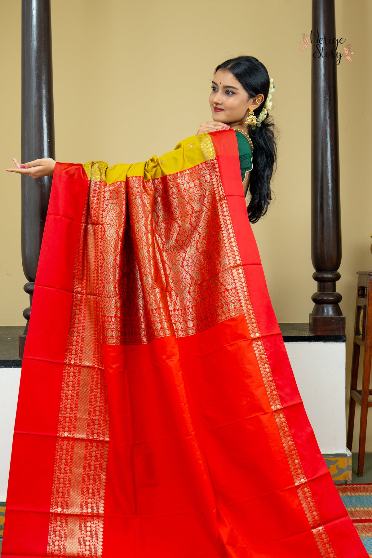 ABHIRA (अभीरा)