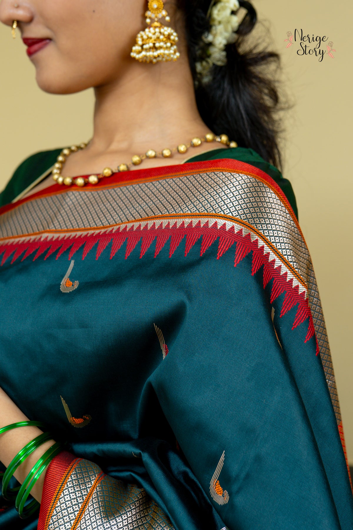 EKAVALI (एकावली)