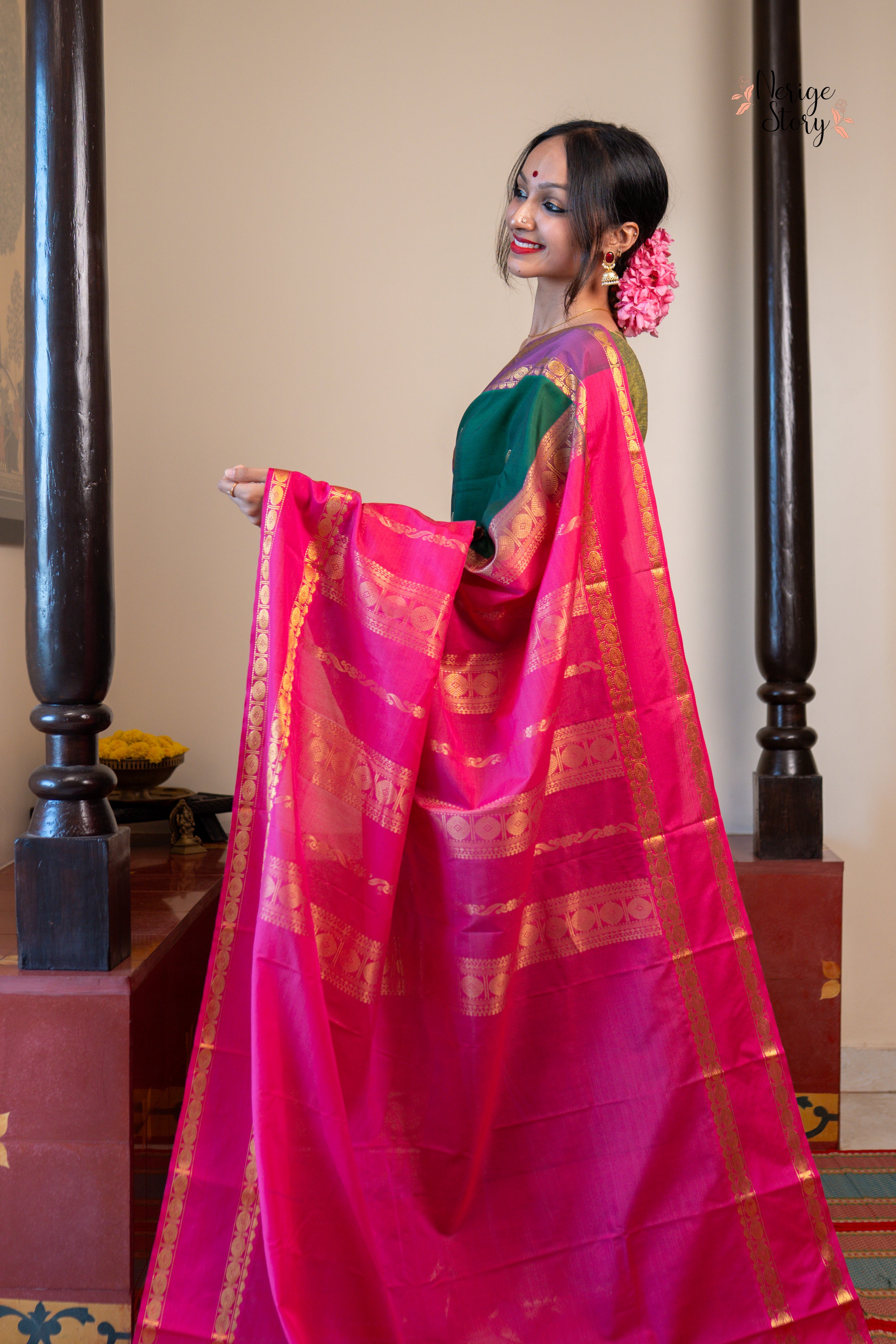 ARATRIKA (ಆರಾತ್ರಿಕಾ)