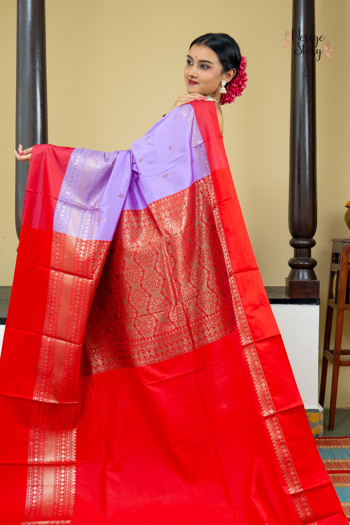 IYANNA (इयान्ना)