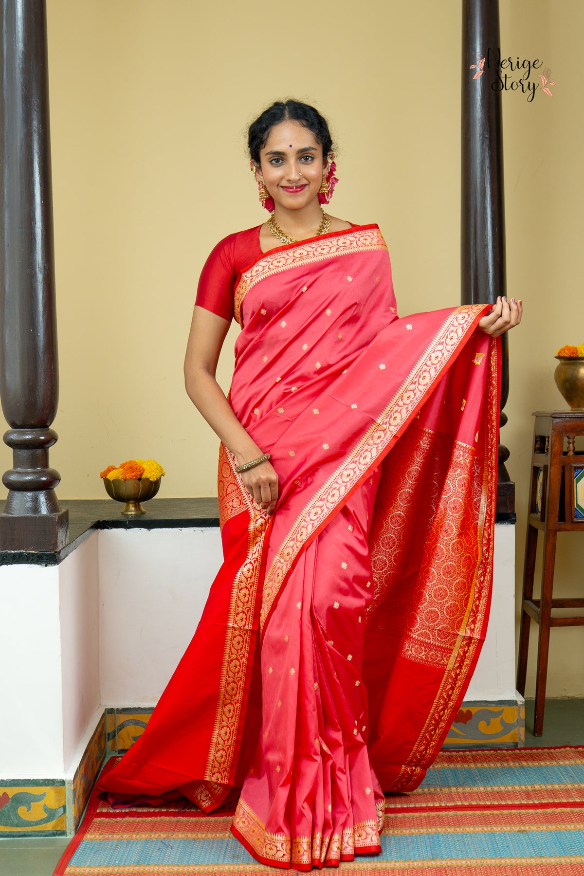 CHITRAKSHI (चित्राक्षी)