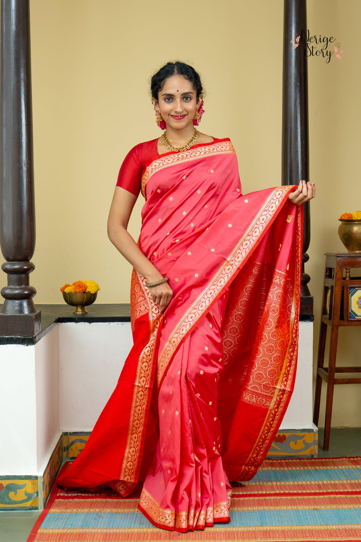 CHITRAKSHI (चित्राक्षी)