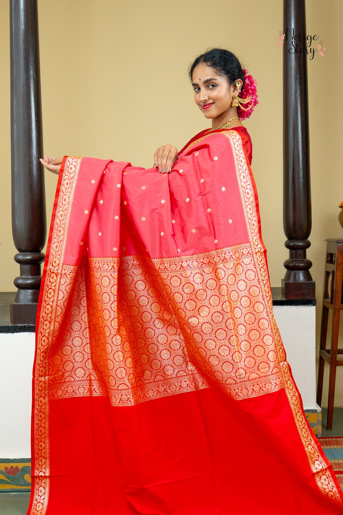 CHITRAKSHI (चित्राक्षी)