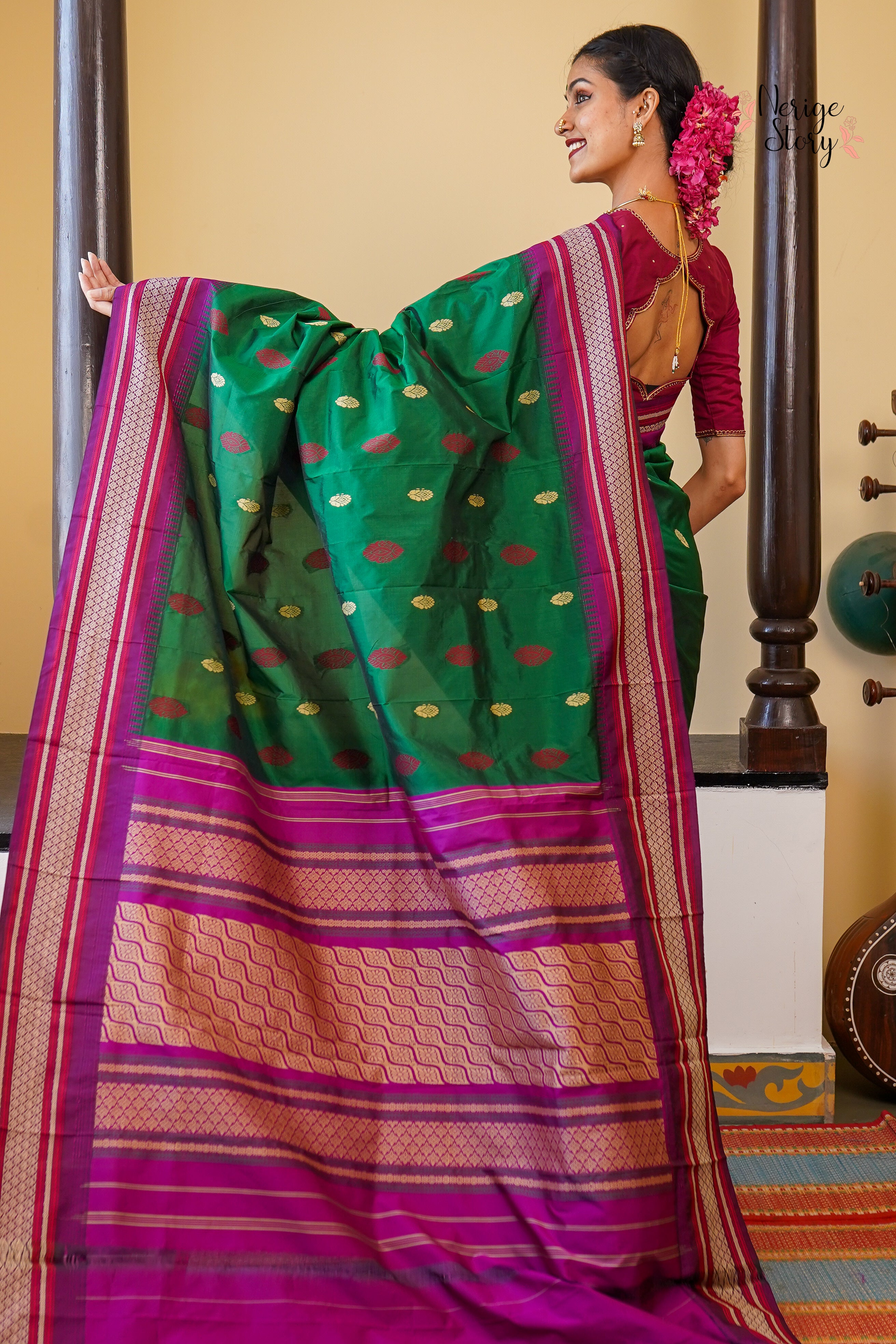 RAVIKA (ರವಿಕಾ)
