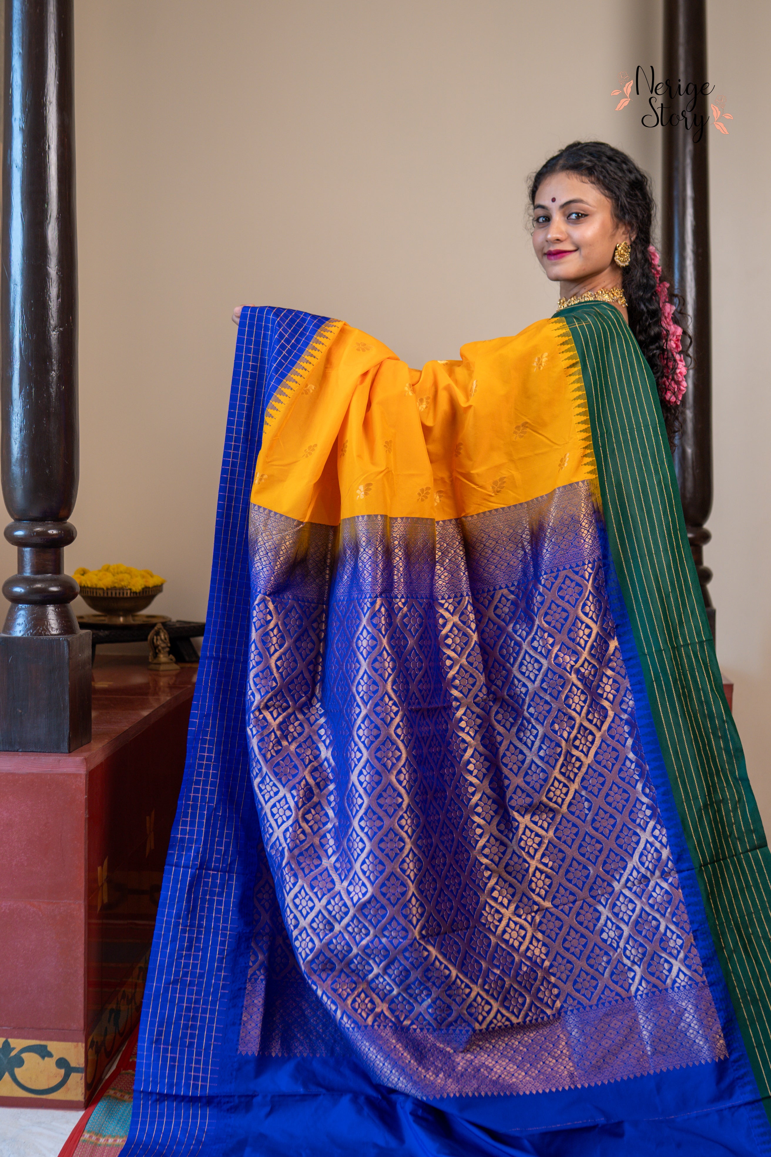 HANSINI (ಹಂಸಿನಿ)