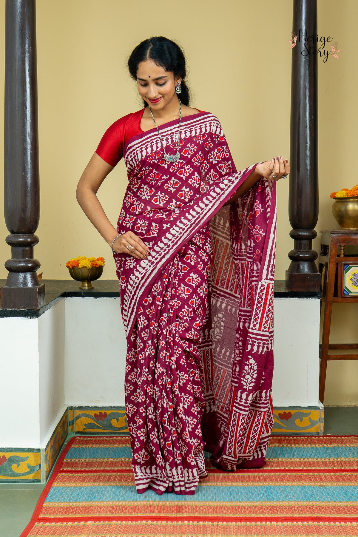 RAJLAKSHMI (राजलक्ष्मी)