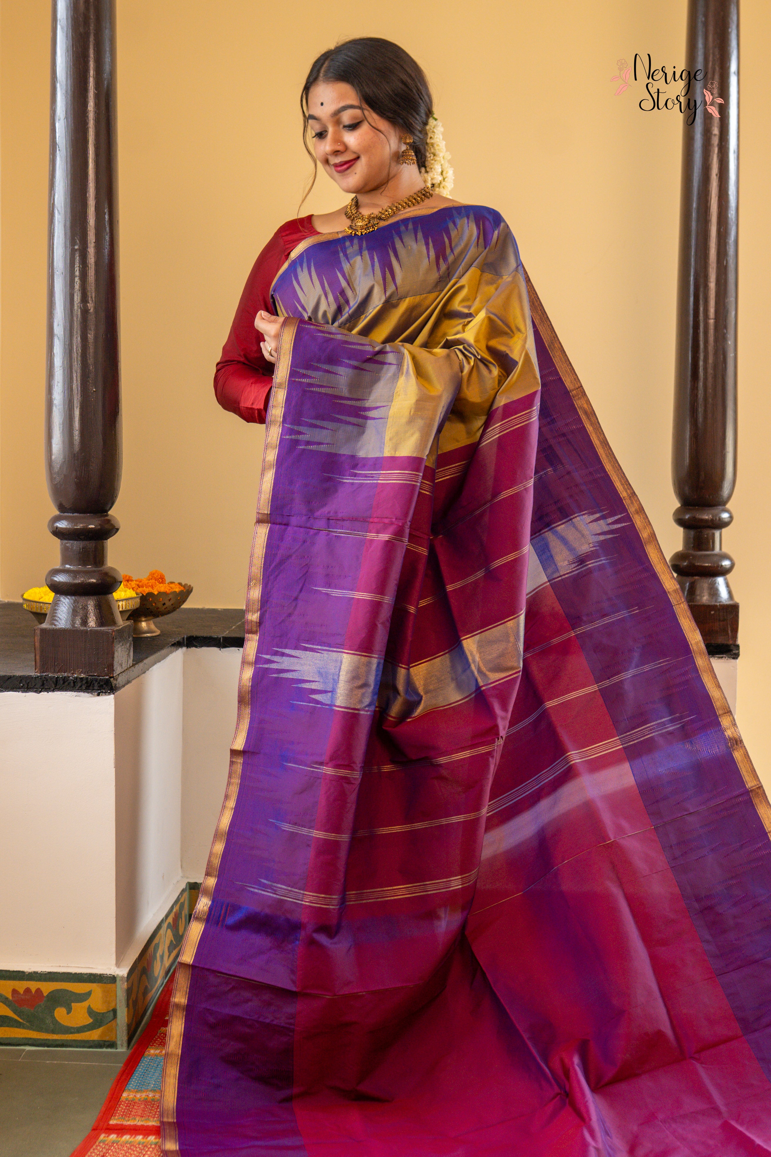 GULONCHA (ಗುಲೋಂಚಾ)