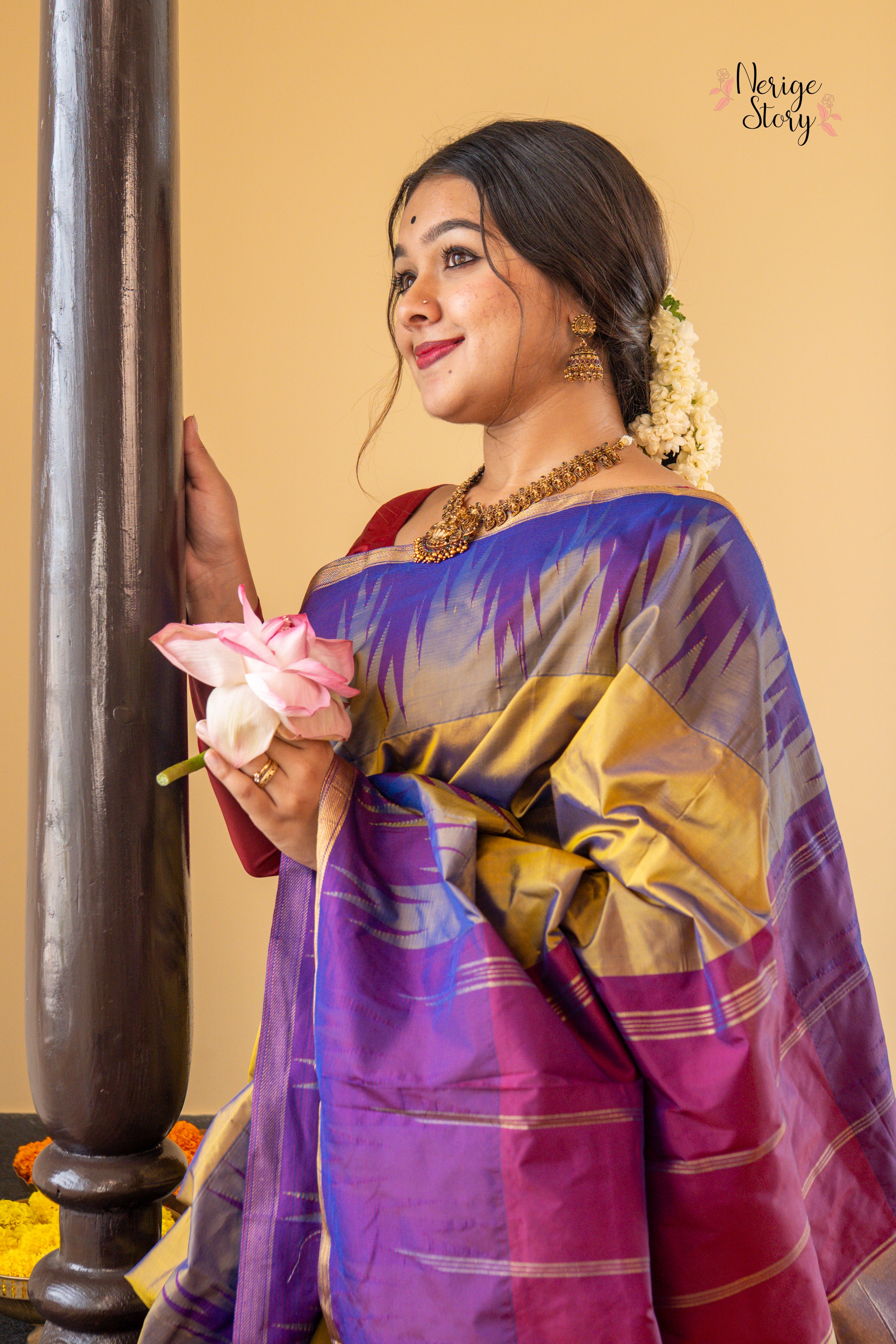 GULONCHA (ಗುಲೋಂಚಾ)