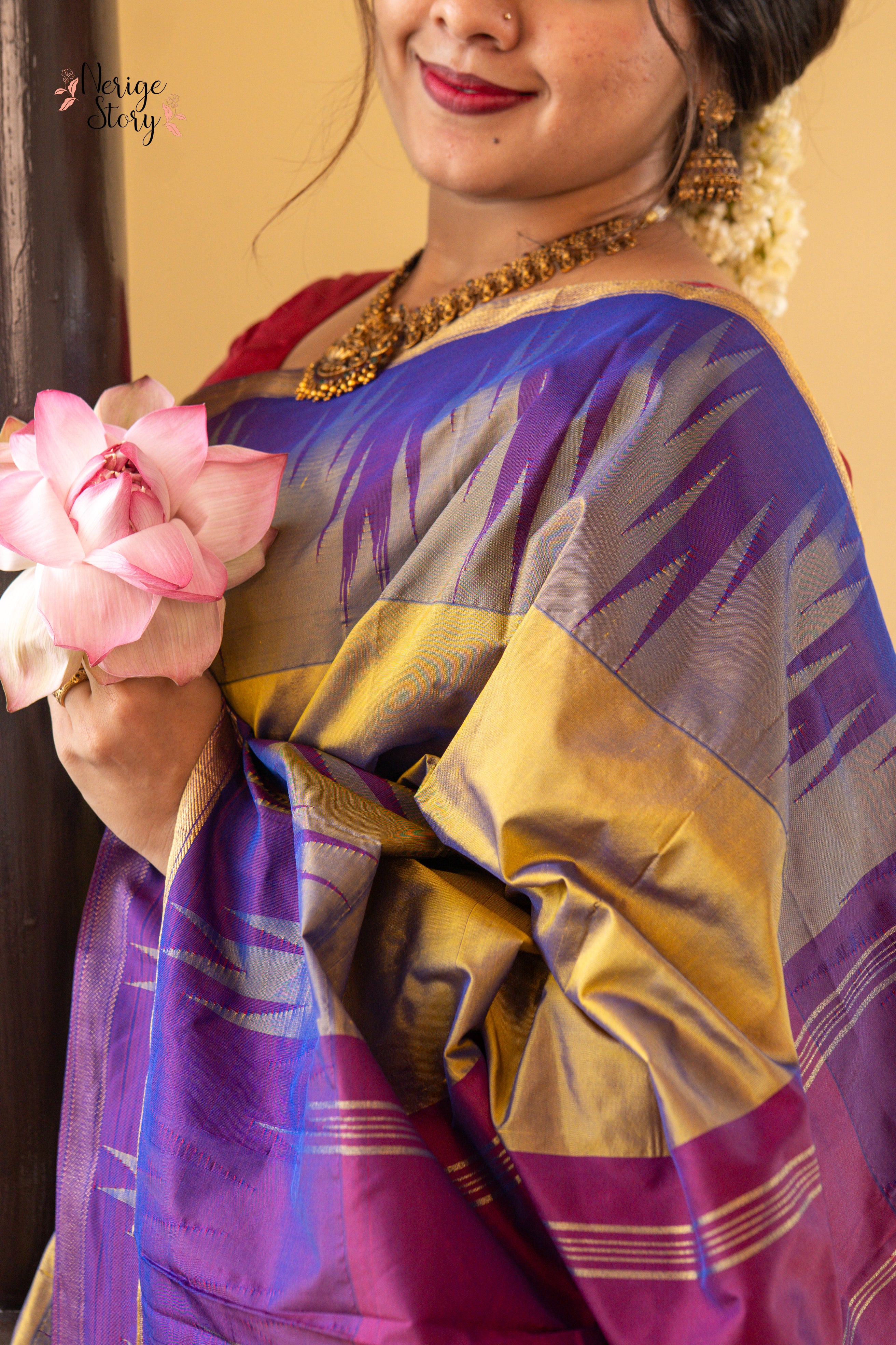 GULONCHA (ಗುಲೋಂಚಾ)