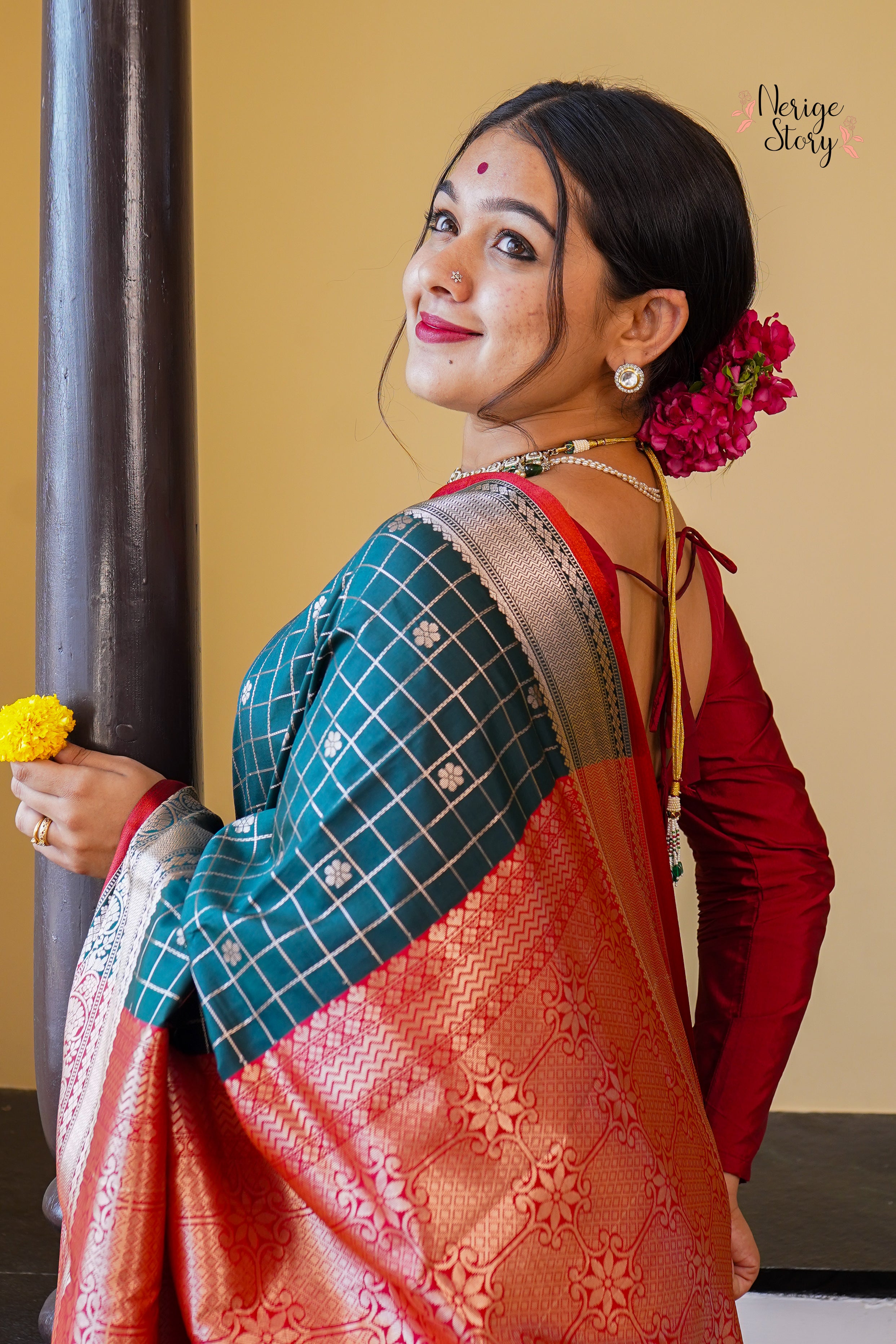 INDRANILA (इन्द्रनीला)