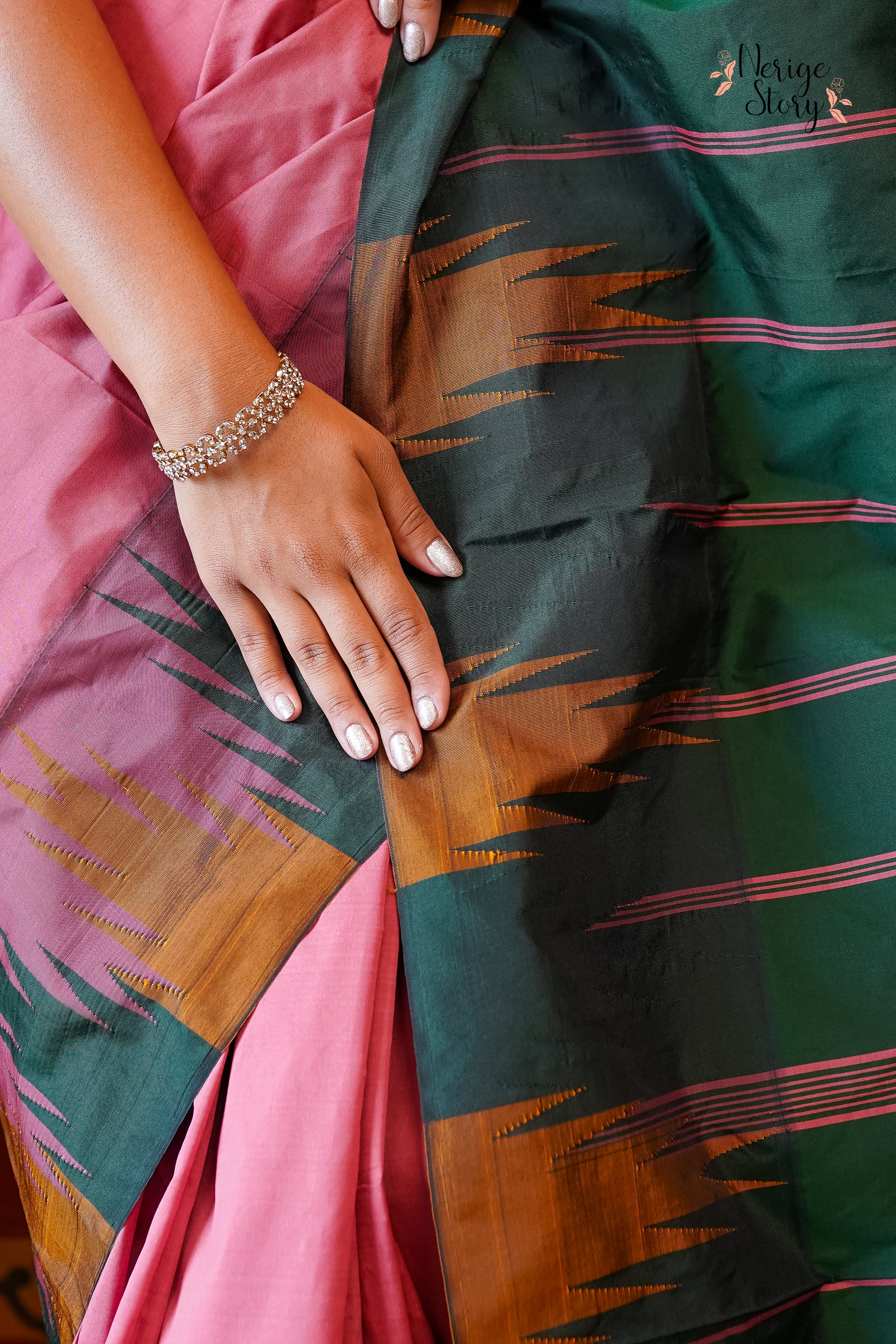 NAVJOTHIKA (ನವಜ್ಯೋತಿಕಾ)