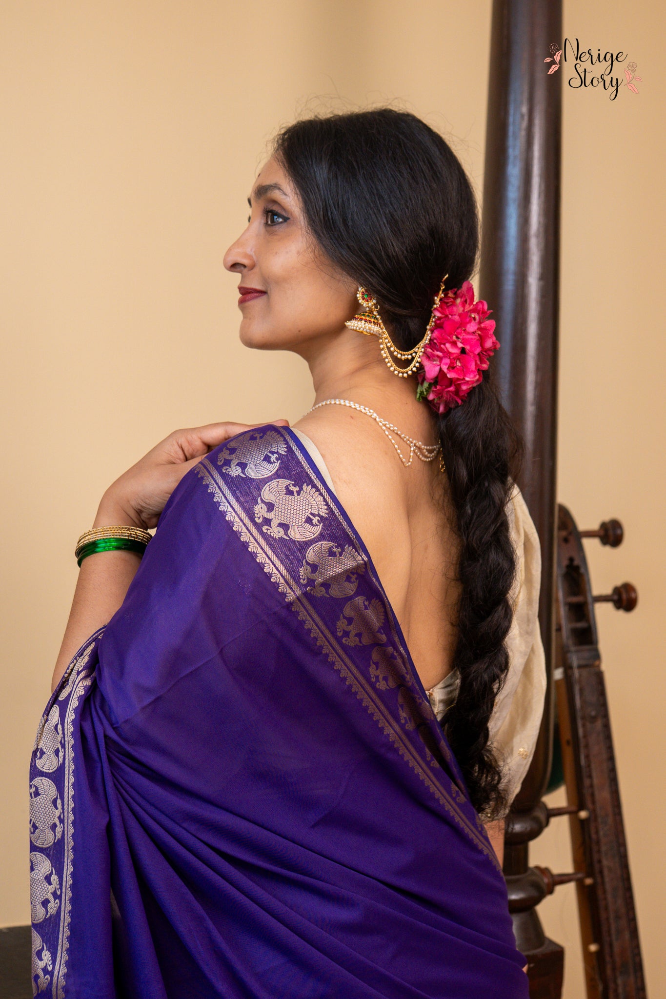 DHARUNIKA (ಧಾರುನಿಕಾ)