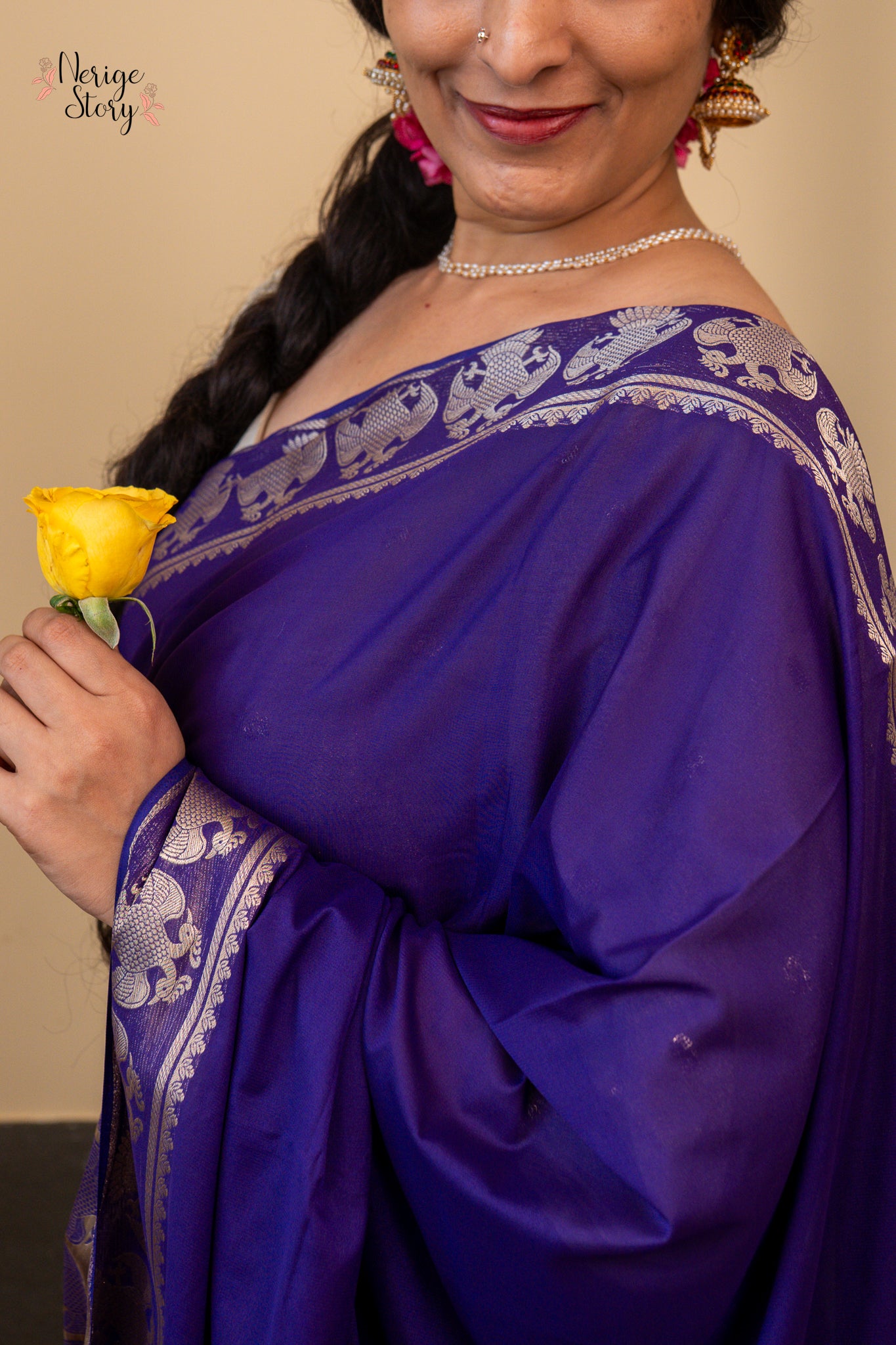 DHARUNIKA (ಧಾರುನಿಕಾ)